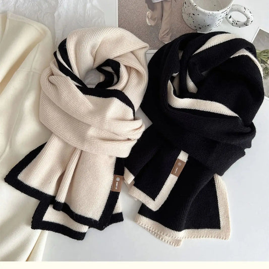 2024 Black and white color matching scarf new winter style high-grade border knitted wool niche design versatile boys and girls