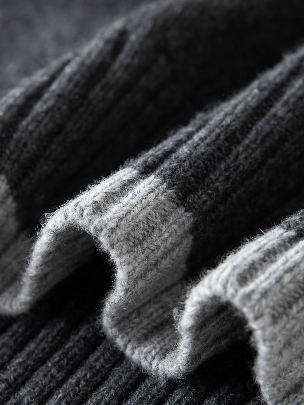 Fake Two-piece Design Pullovers Female Contrast Color Lapel Loose Casual Sweater for Women Winter 2025 New Style