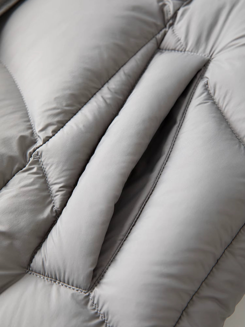 【Premium Series】Women Stylish Hooded Long Winter Parka White Goose Down 2025 New Arrival High-Fill Down Outerwear Coats