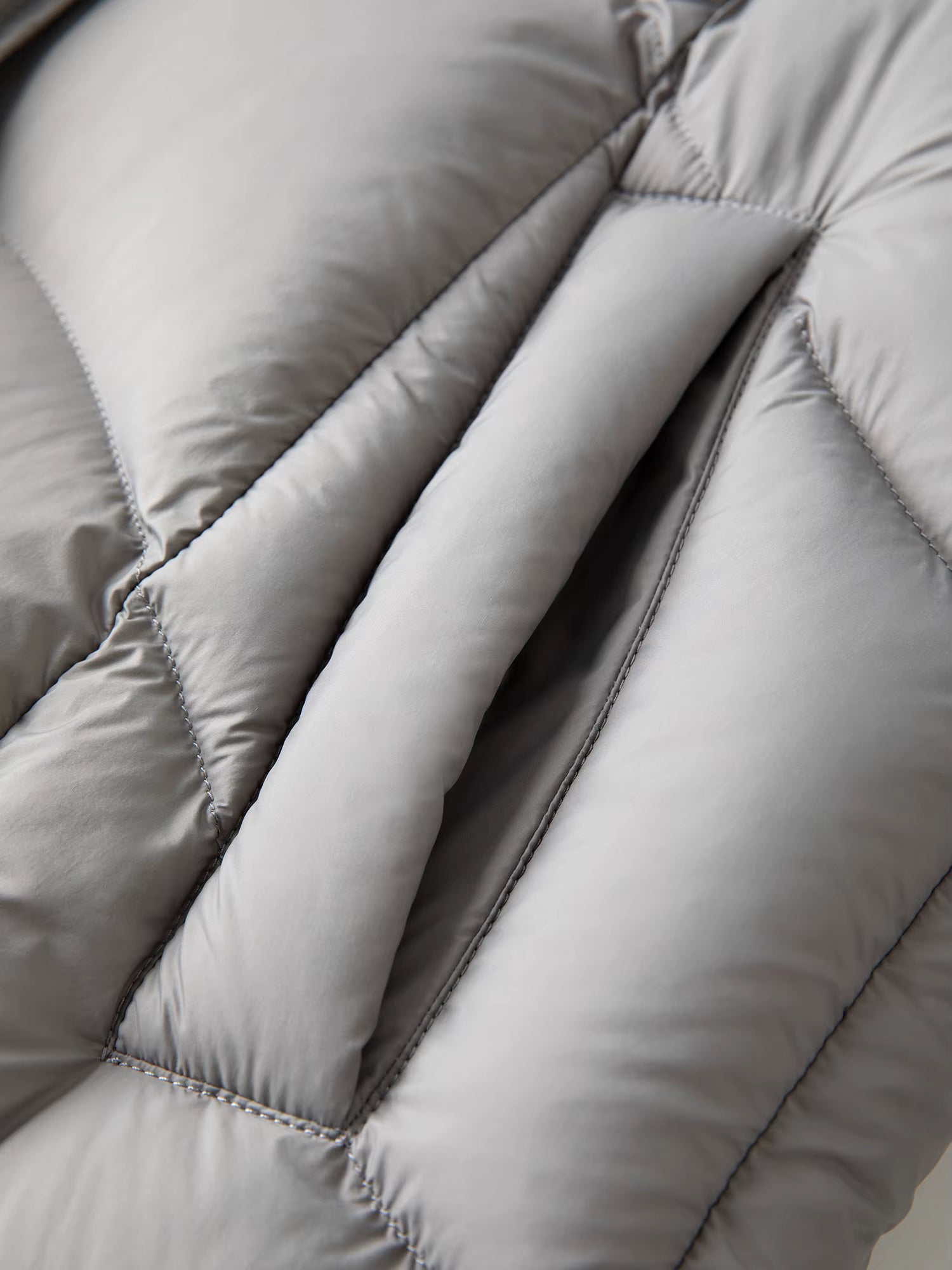 【Premium Series】Women Stylish Hooded Long Winter Parka White Goose Down 2025 New Arrival High-Fill Down Outerwear Coats