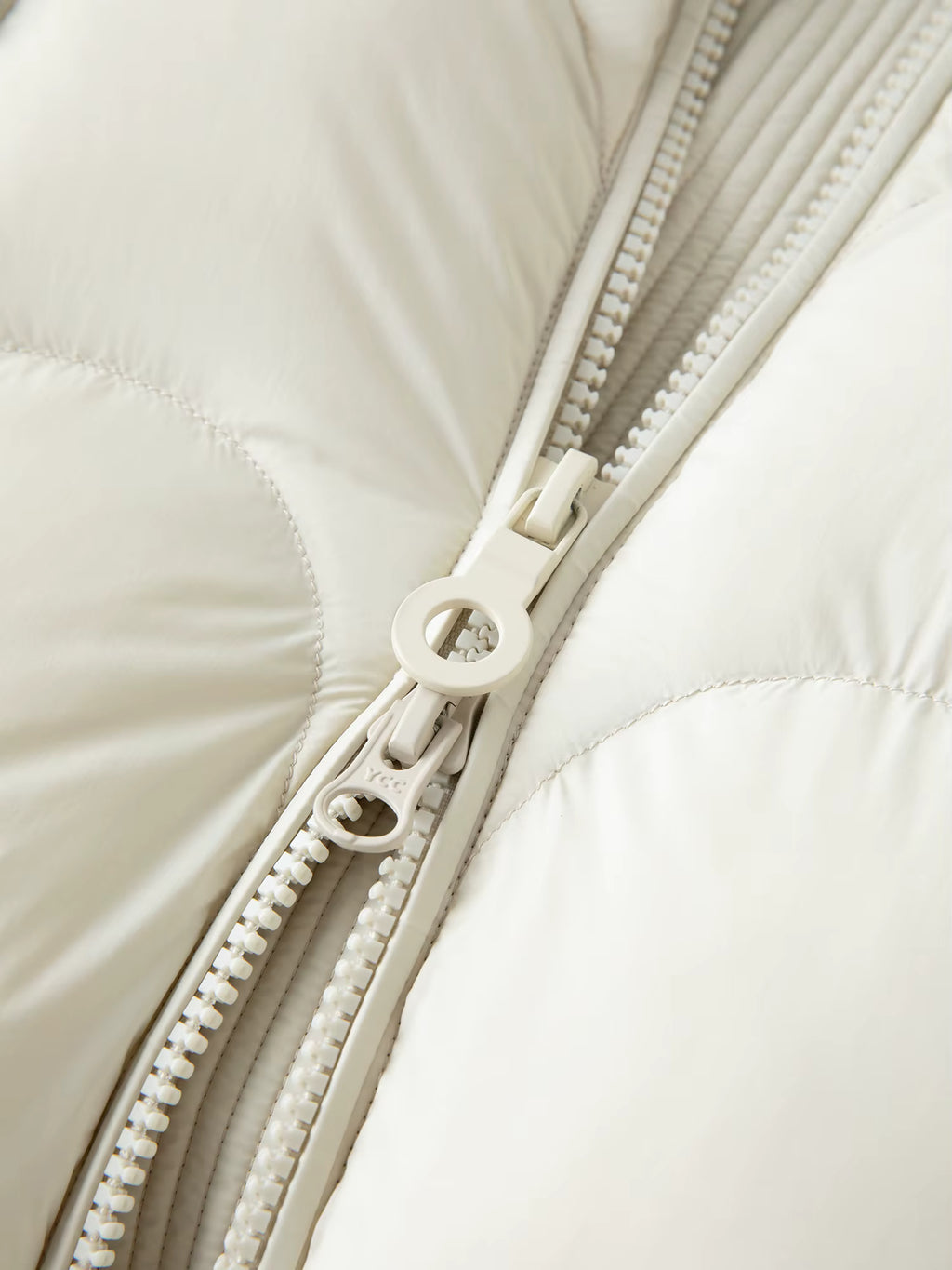 Stylish & Relaxed Ultra-Light Puff Down Jacket for Women Oversized Shell Coat, 2025 Winter Collection New Arrival Down Coat