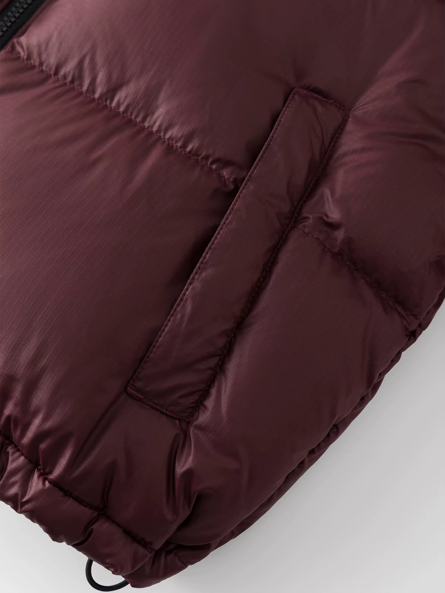 2025 Winter Women's Short Puffer Coat - Color Block Design Stand Collar Thermal Insulated Jacket Comfort for Casual Warmth