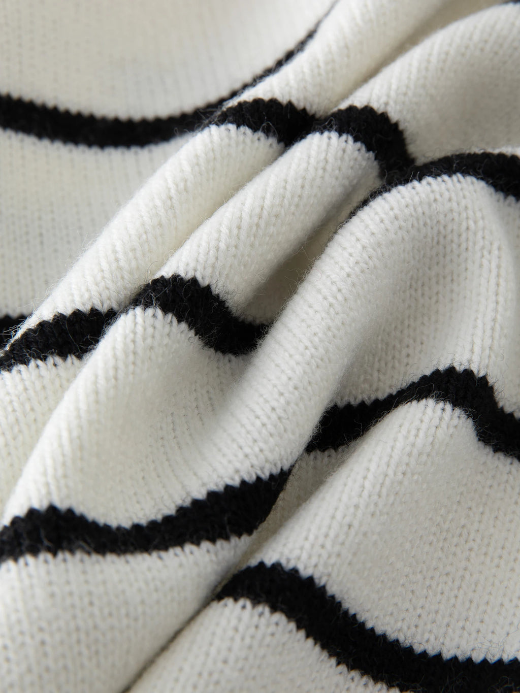DUSHU 8.5% Wool Sweater Neckline Three Button Female Black White Stripe Long Sleeve Sweater Casual Round Neck Pullover 24DS84148