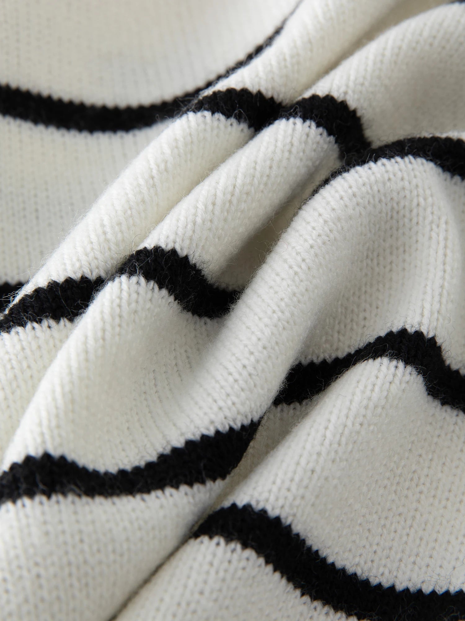 DUSHU 8.5% Wool Sweater Neckline Three Button Female Black White Stripe Long Sleeve Sweater Casual Round Neck Pullover 24DS84148