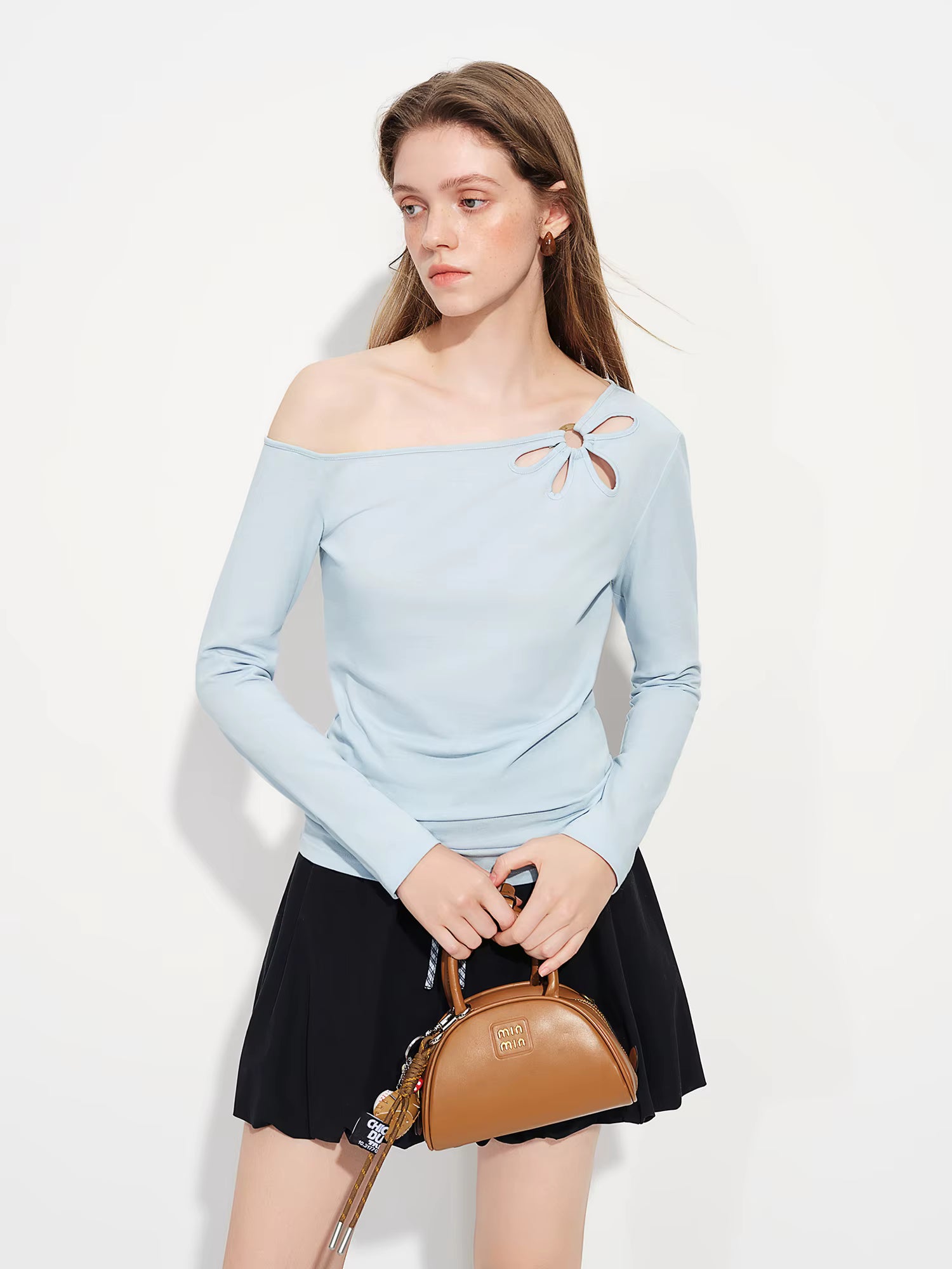 Sweet Off-Shoulder Cut-Out Design Linen Blend Long-Sleeve T-Shirt Spring 2026 New Arrival Skew collar Cotton Tops