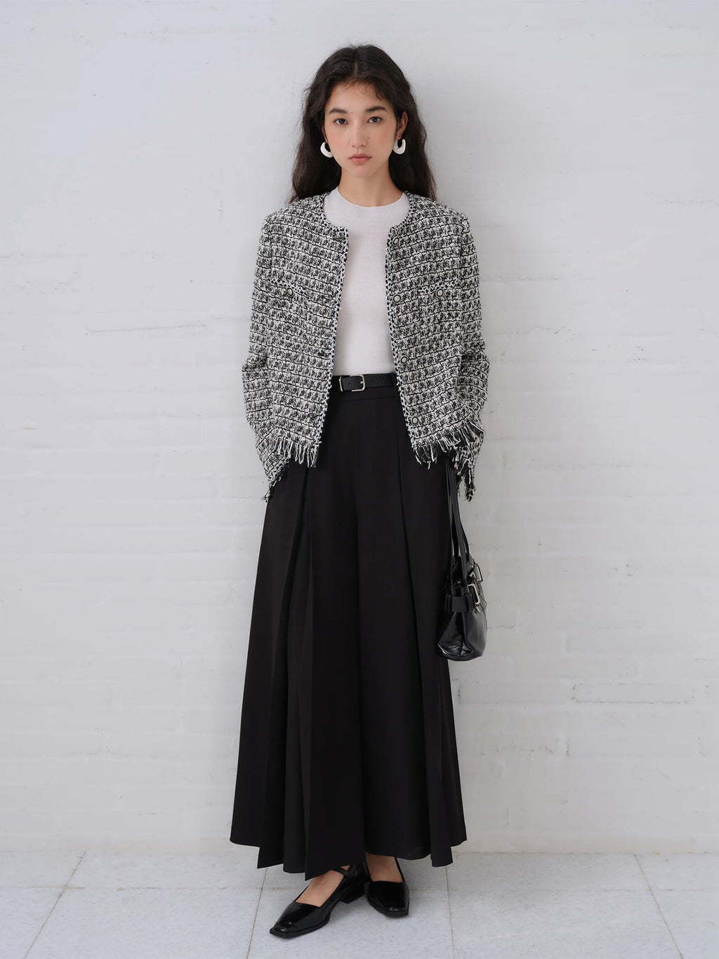ZIQIAO Petite Plaid Tweed Jacket for Women 2025 Autumn New Chic Short Coat French Style Elegant Office Blazer Casual Outerwear
