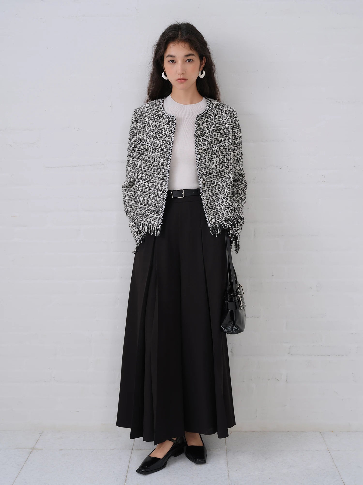 ZIQIAO Petite Plaid Tweed Jacket for Women 2025 Autumn New Chic Short Coat French Style Elegant Office Blazer Casual Outerwear