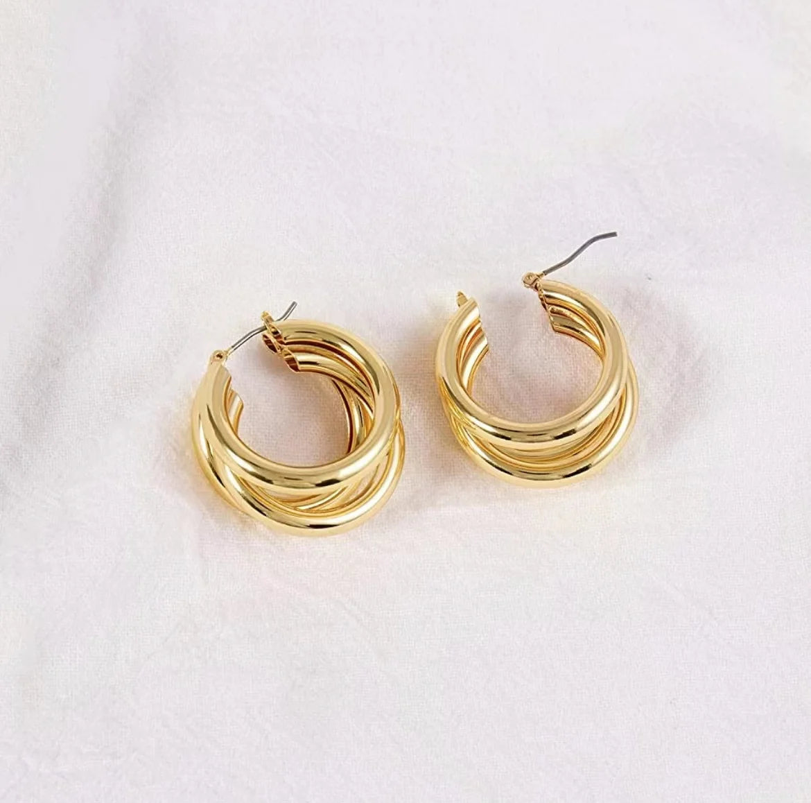 Badu Trendy Chunky Gold Color Triple Hoop Earrings for Women Vintage Statement Earrings Party Dainty Jewelry Gift