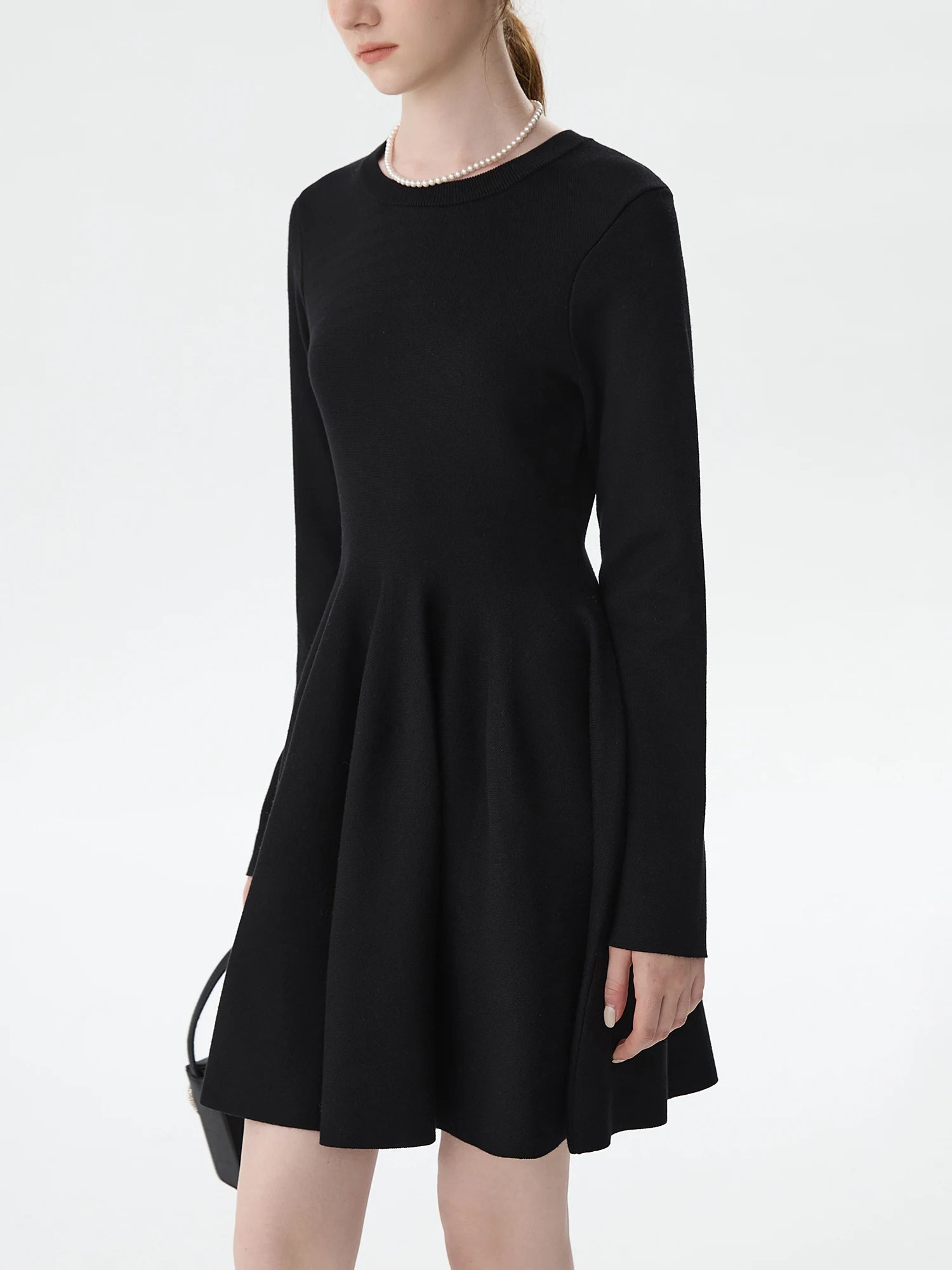 FSLE Women Winter Black Mini Dress Commuter Black Round Neck Knitted Above-knee Length Dresses French Floral Bud Dress 24FS14487