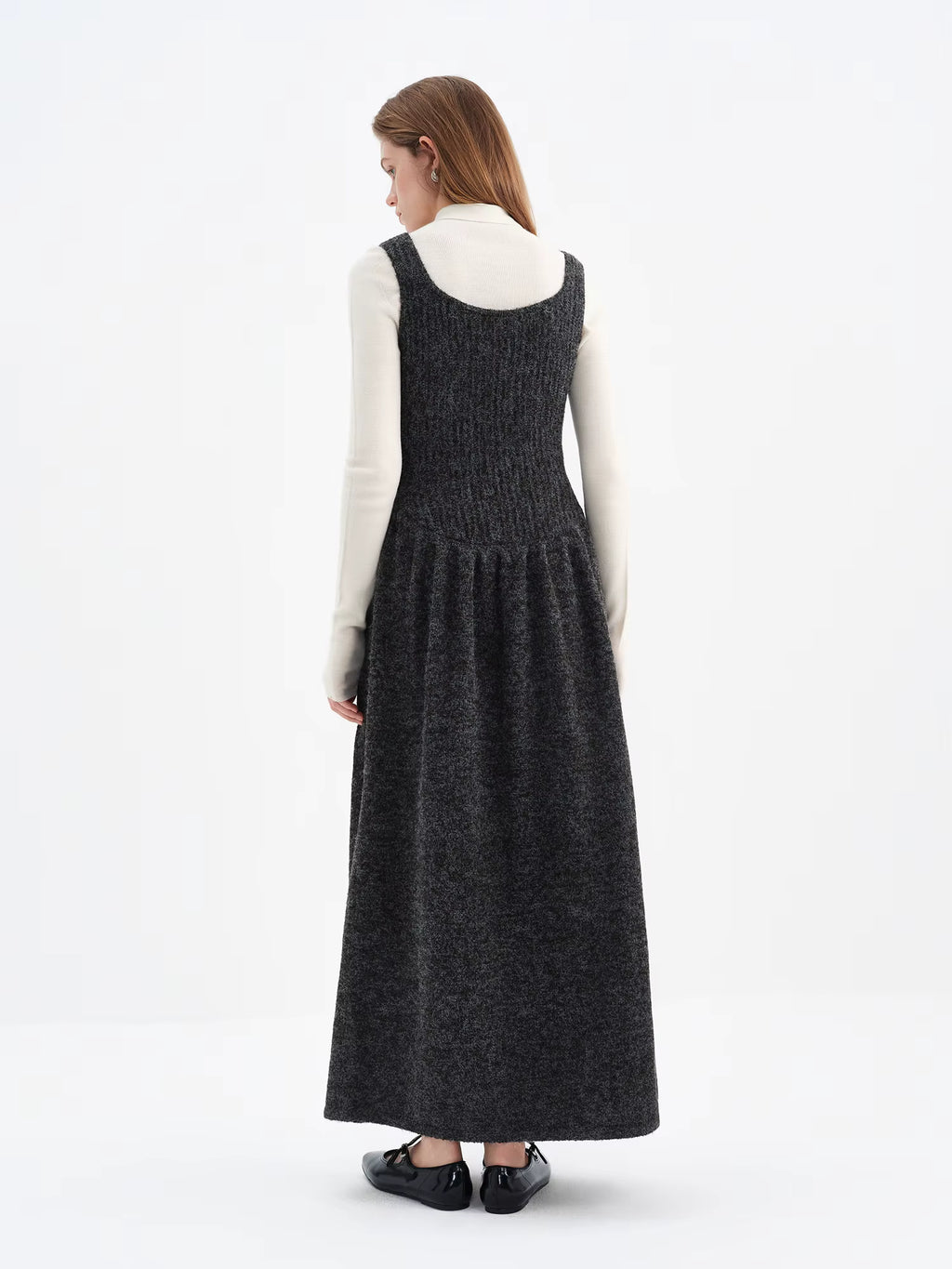 U-neck 3D Floral Knit Suspender Dress Women's Winter 2025 New Style, Waist-cinching Dress Commuting Elegant Ladies