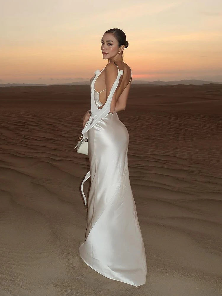 Elegant White Satin Backless Maxi Dress Women Sexy Sleeveless Spaghetti Strap Flower Decor Robe 2024 Night Club Party Dresses