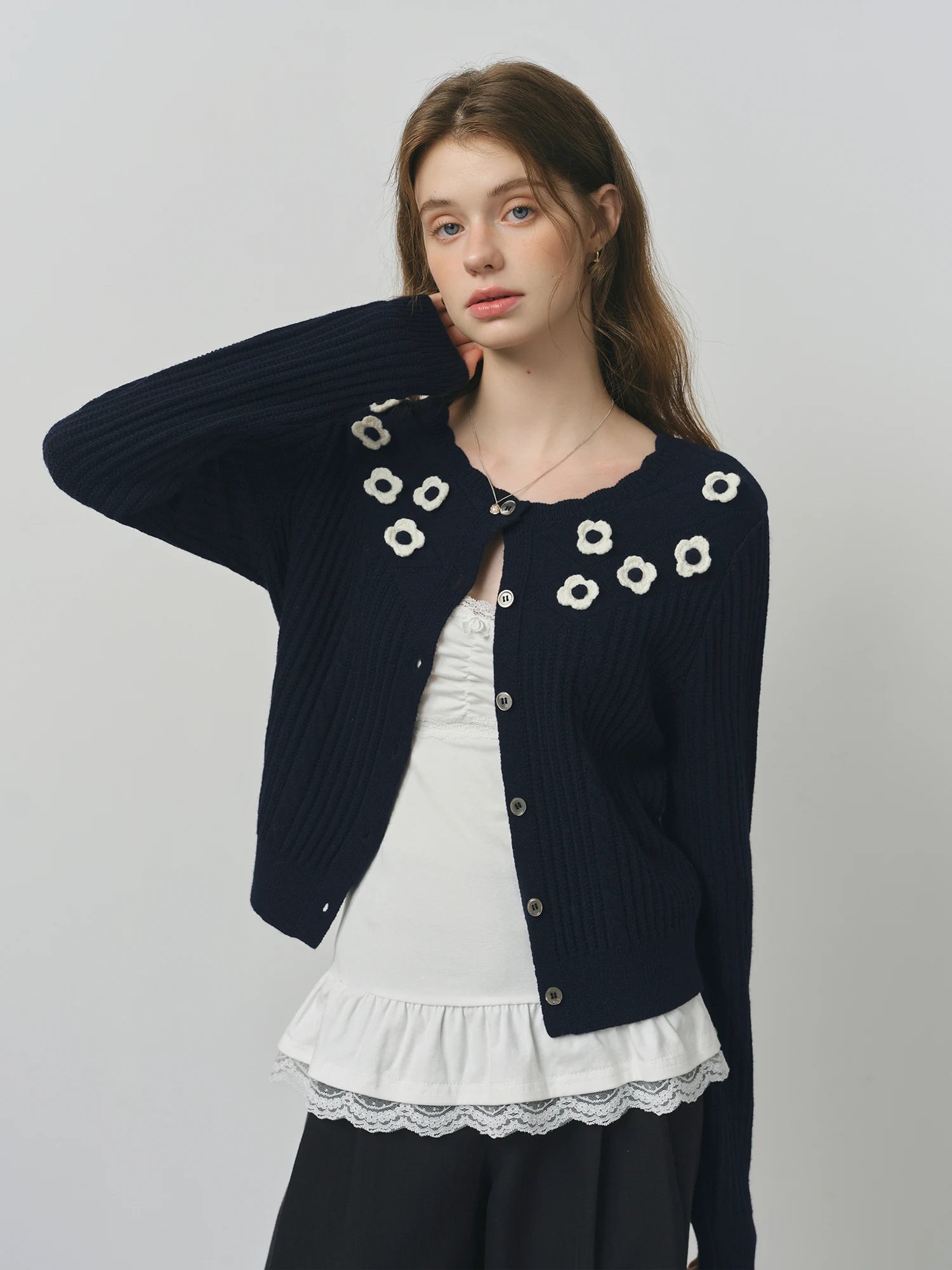 FSLE Autumn 2025 Women's Korean Sweet Color Block Cardigan - Floral Detail Round Neck Open Front Casual Knit Top with Loose Fit