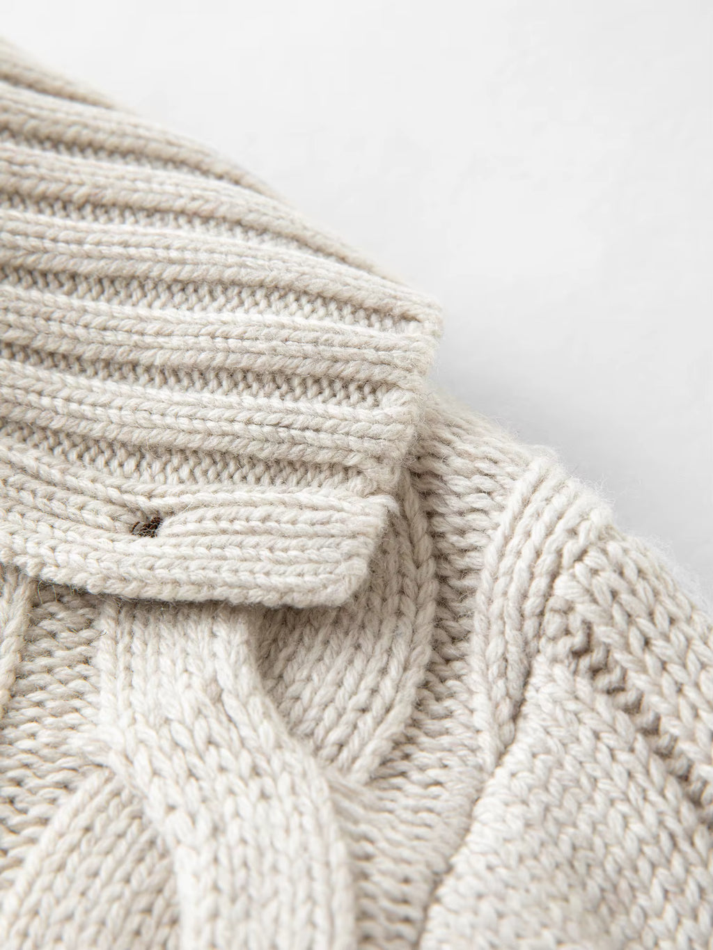 Reversible Turned-Up Collar Floral Knit Sweater for Women Winter 2025 New Arrival Slightly Oversized Fit Sweaters Pullovers