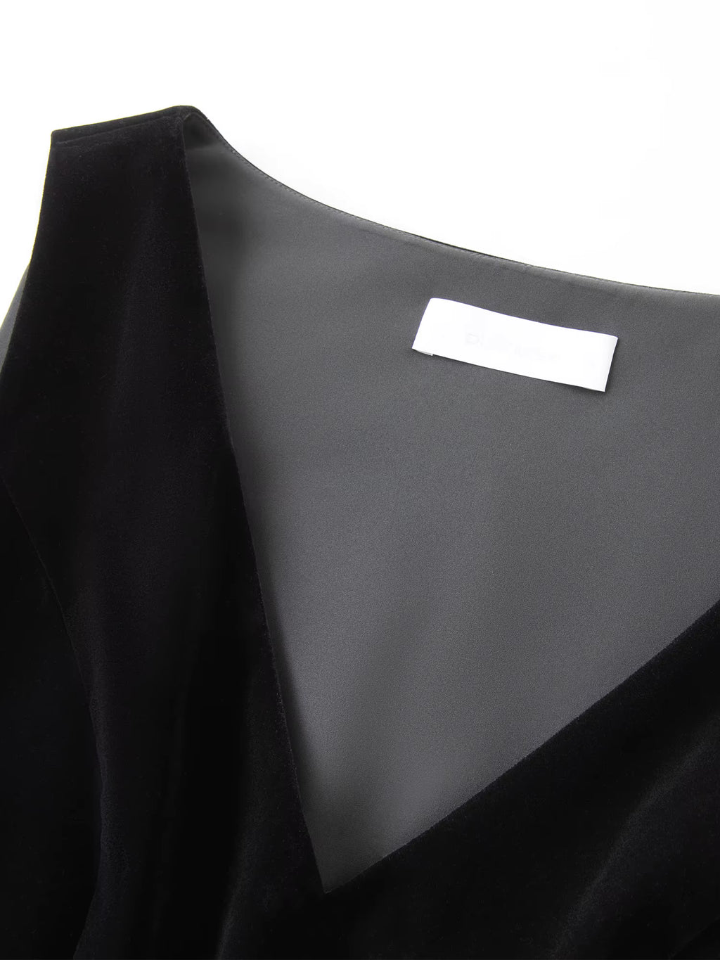 Stylish Plus-Size Flowing Velvet Waist defining Vest Design Dress - Autumn/Winter Deep V-Neck Sleeveless 2025 Winter New