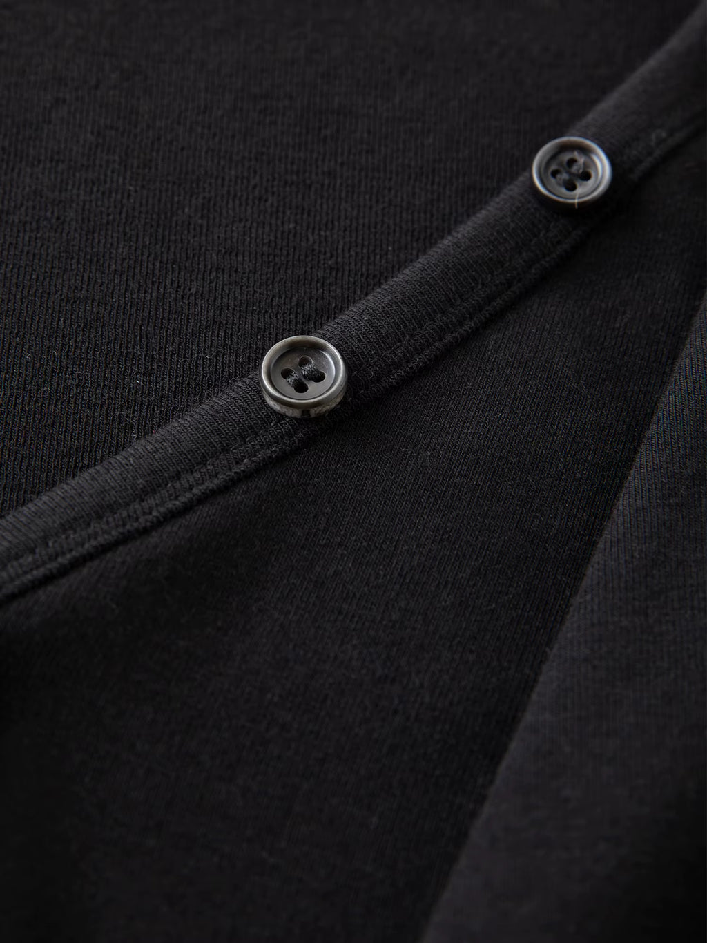 Plus-Size Women Layered Art Long-Sleeve T-Shirt with Floating Ribbon neckline Mock Two-Piece Slimming Top for Curvy Women