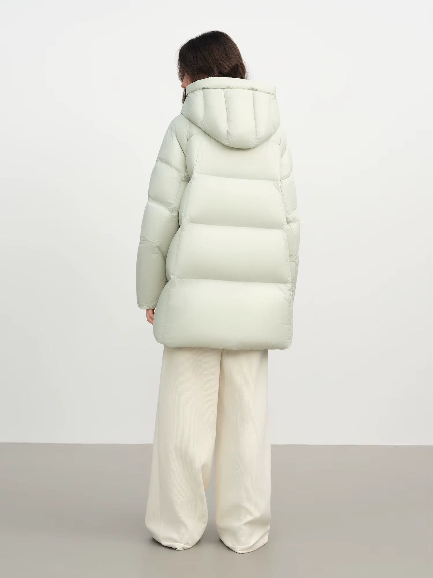 Ultra Light Puffy Long Down Coat for Women Winter 2025 New Hooded Down Filled Jacket Warm Winter Parkas Oversized Outdoor