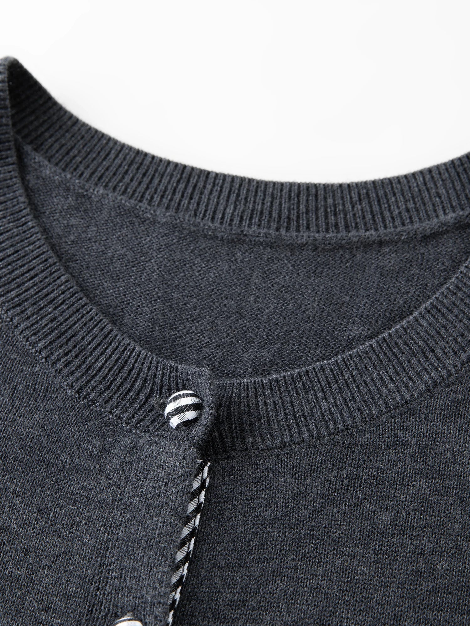 FSLE Genius Girl Round Neck Knit Cardigan for Women 2025 Autumn New Pleated Check Pattern Patchwork Top Sweaters