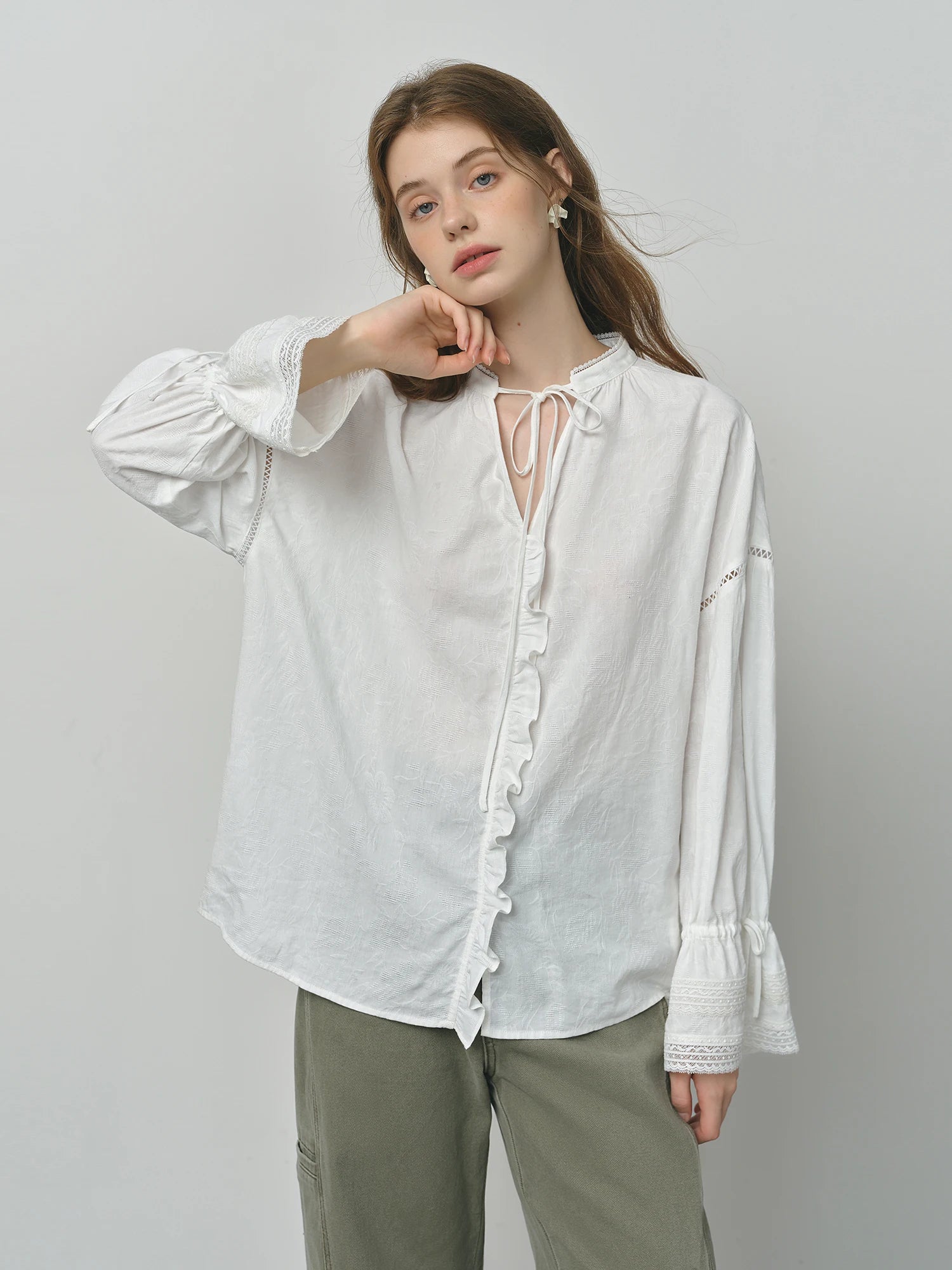 FSLE French Style V-neck Earrings Lace-up Shirt for Women Autumn 2025 New Arrival Long-sleeved Stitching Casual Tops