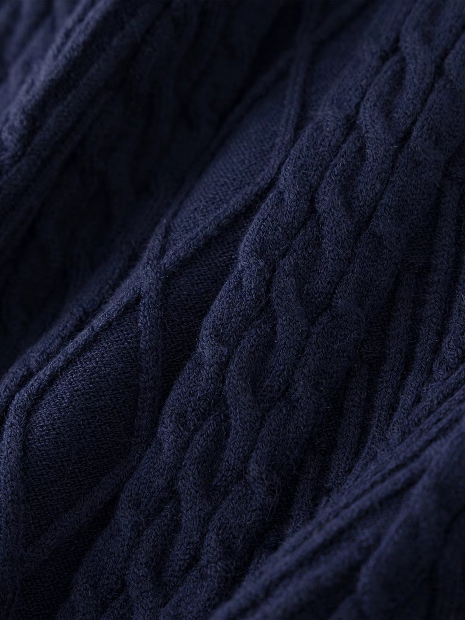 Fake Two-piece Cable-knitted Cardigan V-neck Slim Elastic Soft 2025 Winter New Korean Style Knitted Sweater Trendy
