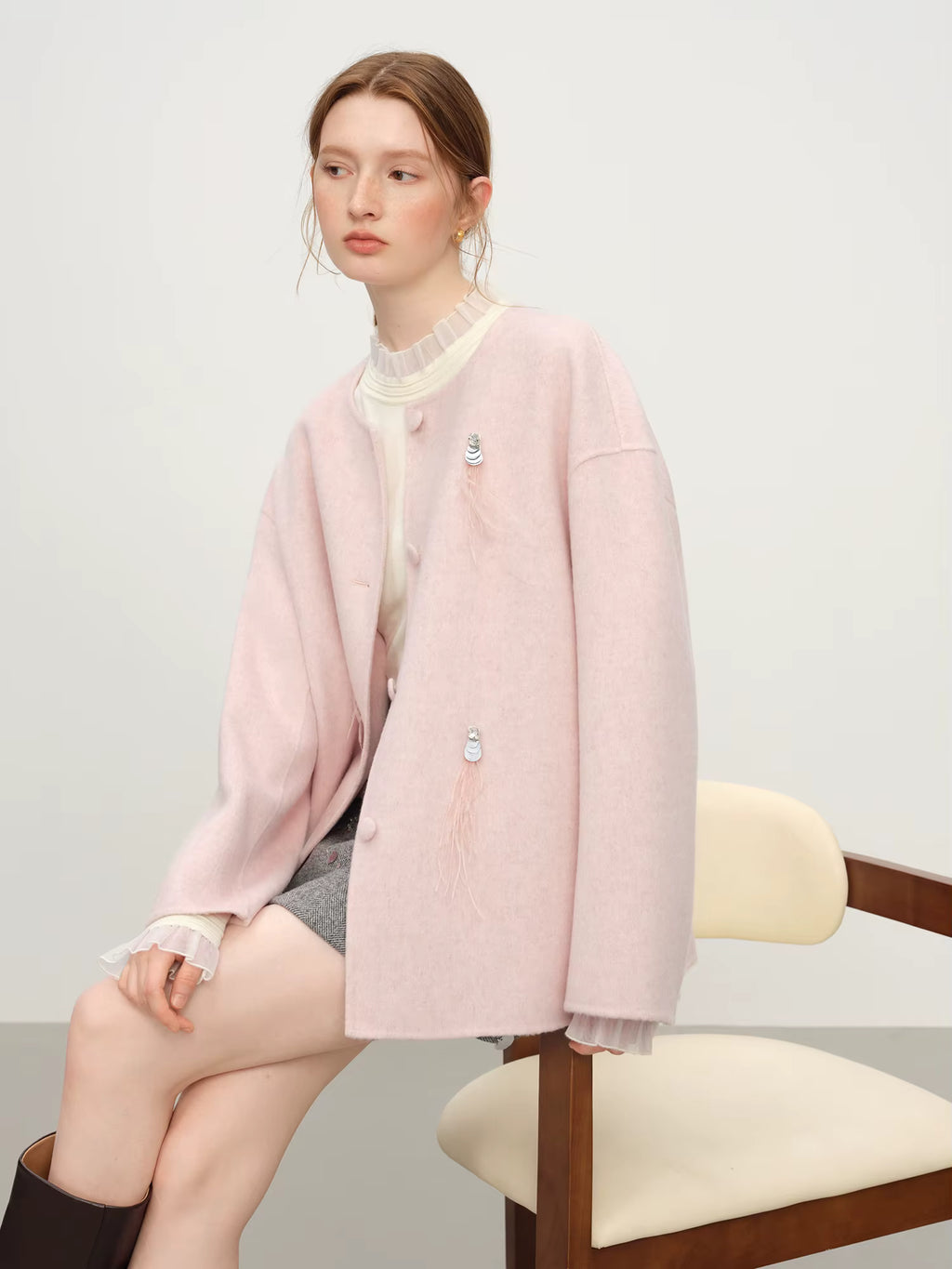 Elegant Temperament Round Neck Short Woolen Coat 2025 Winter New Solid Loose Commuter Jacket