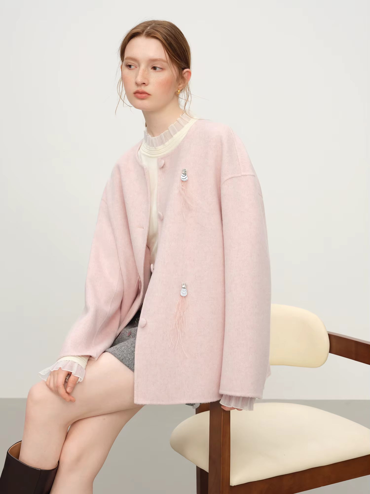 Elegant Temperament Round Neck Short Woolen Coat 2025 Winter New Solid Loose Commuter Jacket