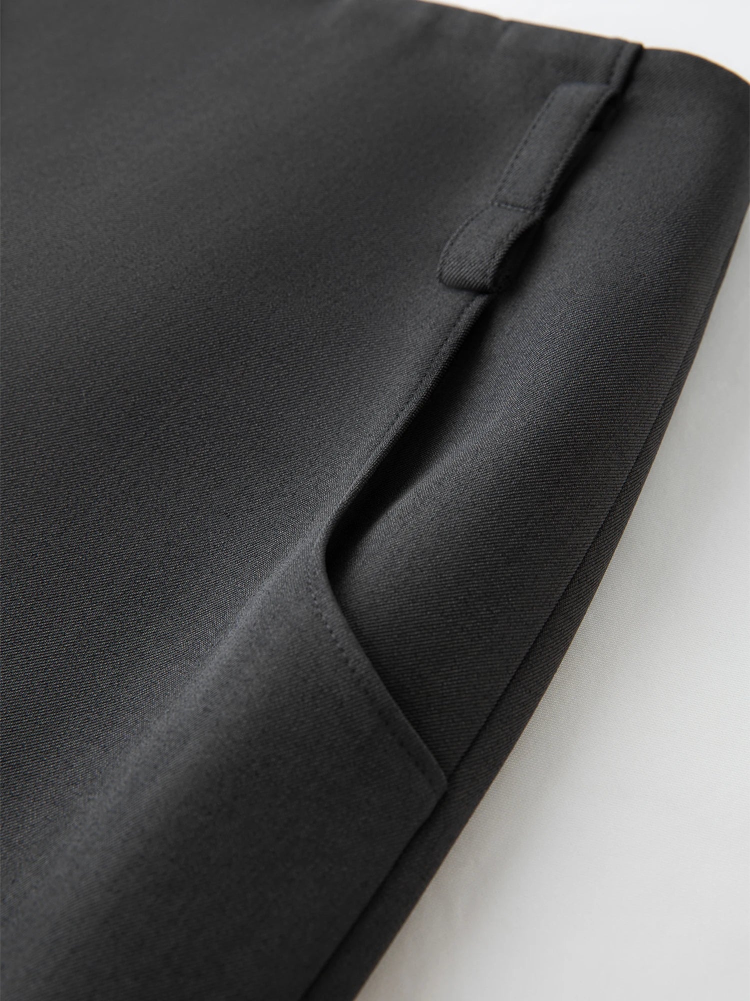 FSLE Dark Gray Retro Straight Skirt For Women Autumn 2025 New Arrival Minimal Temperament Commuting Office Chic Skirt