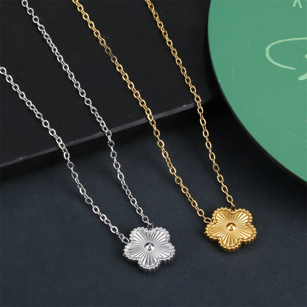 Shining Plum Blossom Plant Five Leaf Plant Single Flower Jewellery Bracelet Necklace Earrings Set Ladies Stainless Steel Clover