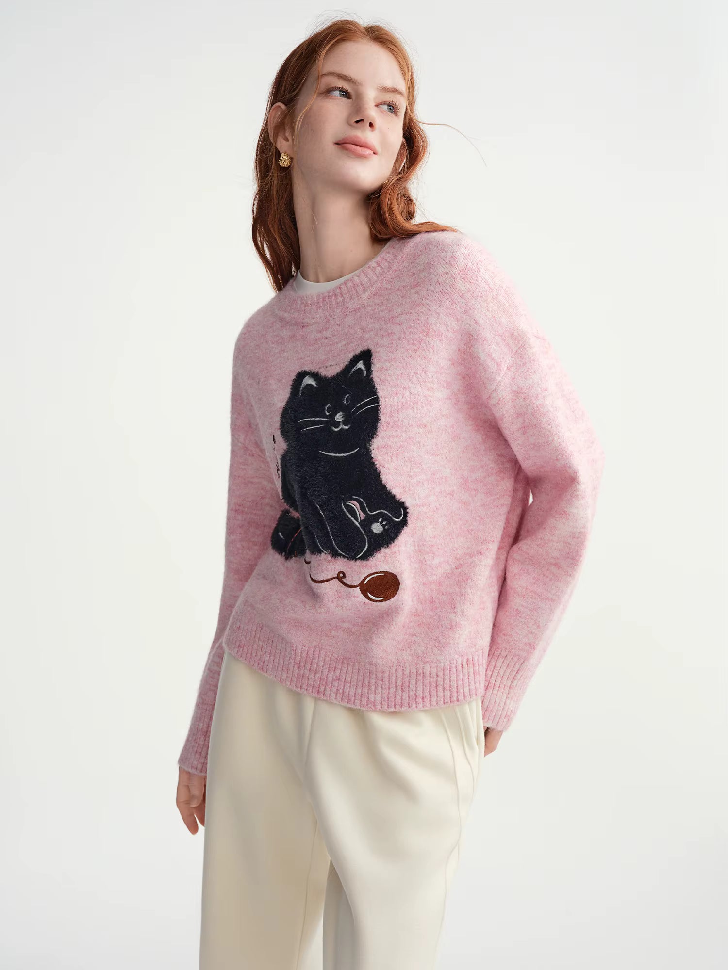 2025 Winter Women's Fun Animal Pattern Jacquard Knit Sweater - Relaxed Fit Round Neck Slimming Pullover for Casual Comfort