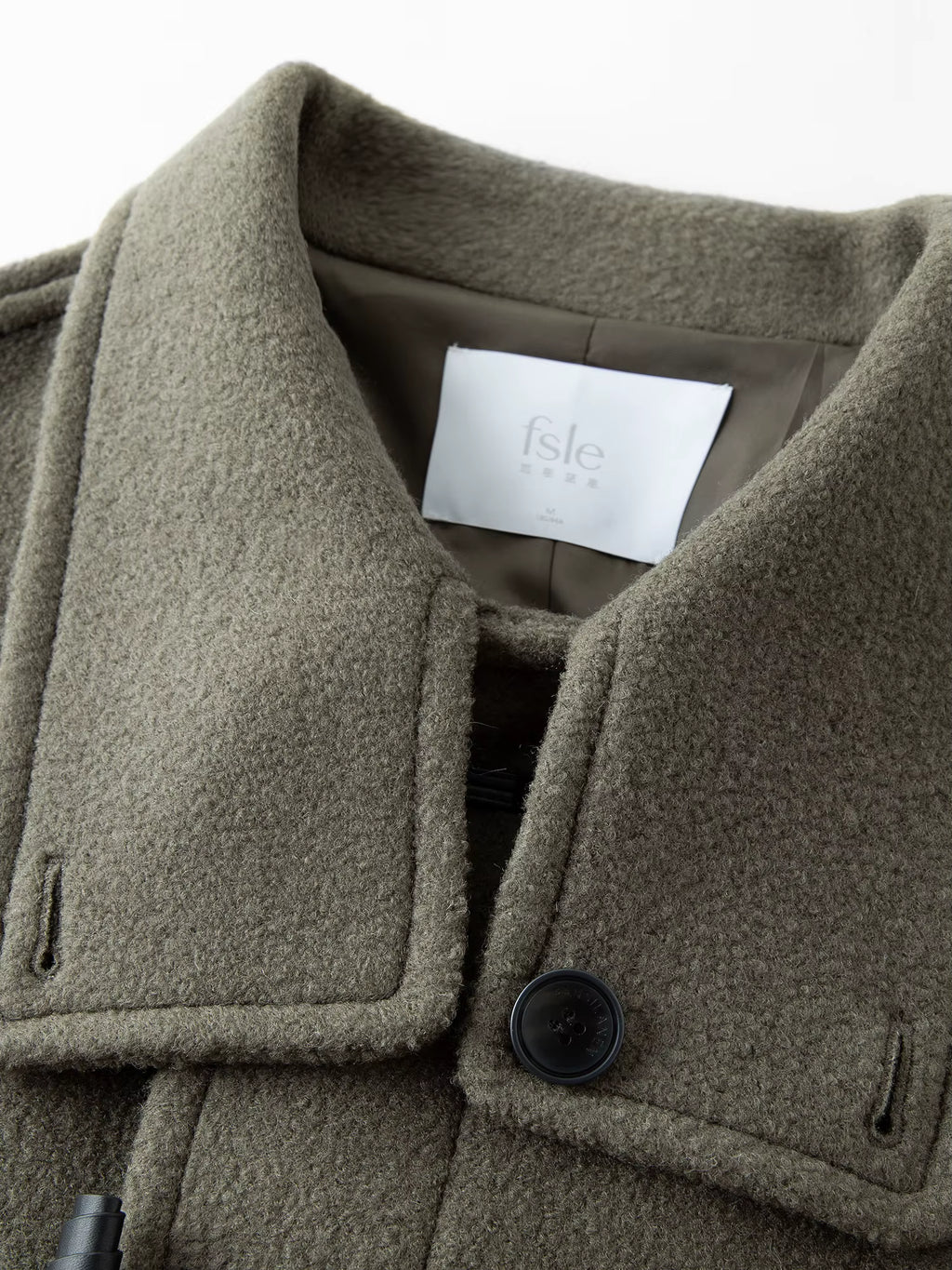 2025 Winter Women's Retro Pea Coat Short Wool Blend Jacket with Large Lapel Horn Buttons - Relaxed Fit Casual Outerwear