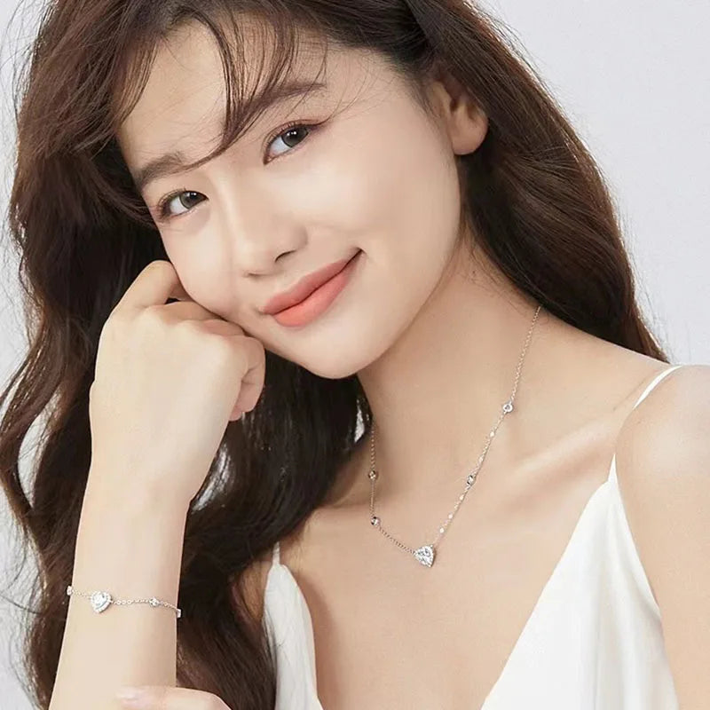 New 925 Sterling Silver Round Zirconia Necklace Delicate Charm Heart Pendant Choker Birthday Gift for Women Delicate Jewellery