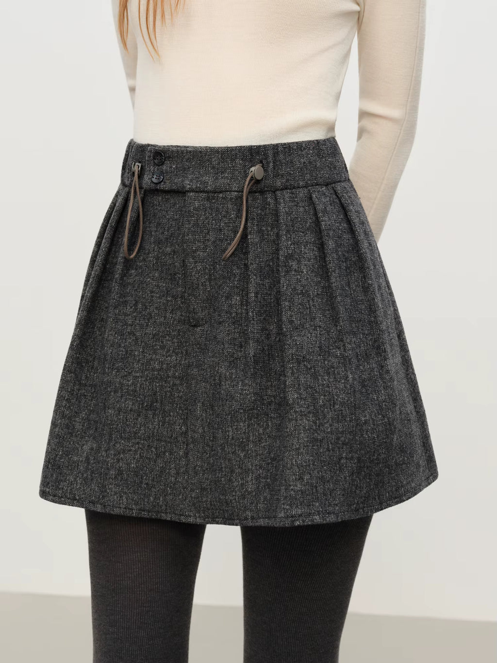 Sweet & Cute Elastic Waist Pleated Short Skirt for Women - Winter 2025 New Arrival, Flared HemPerfect for Casual Skirts