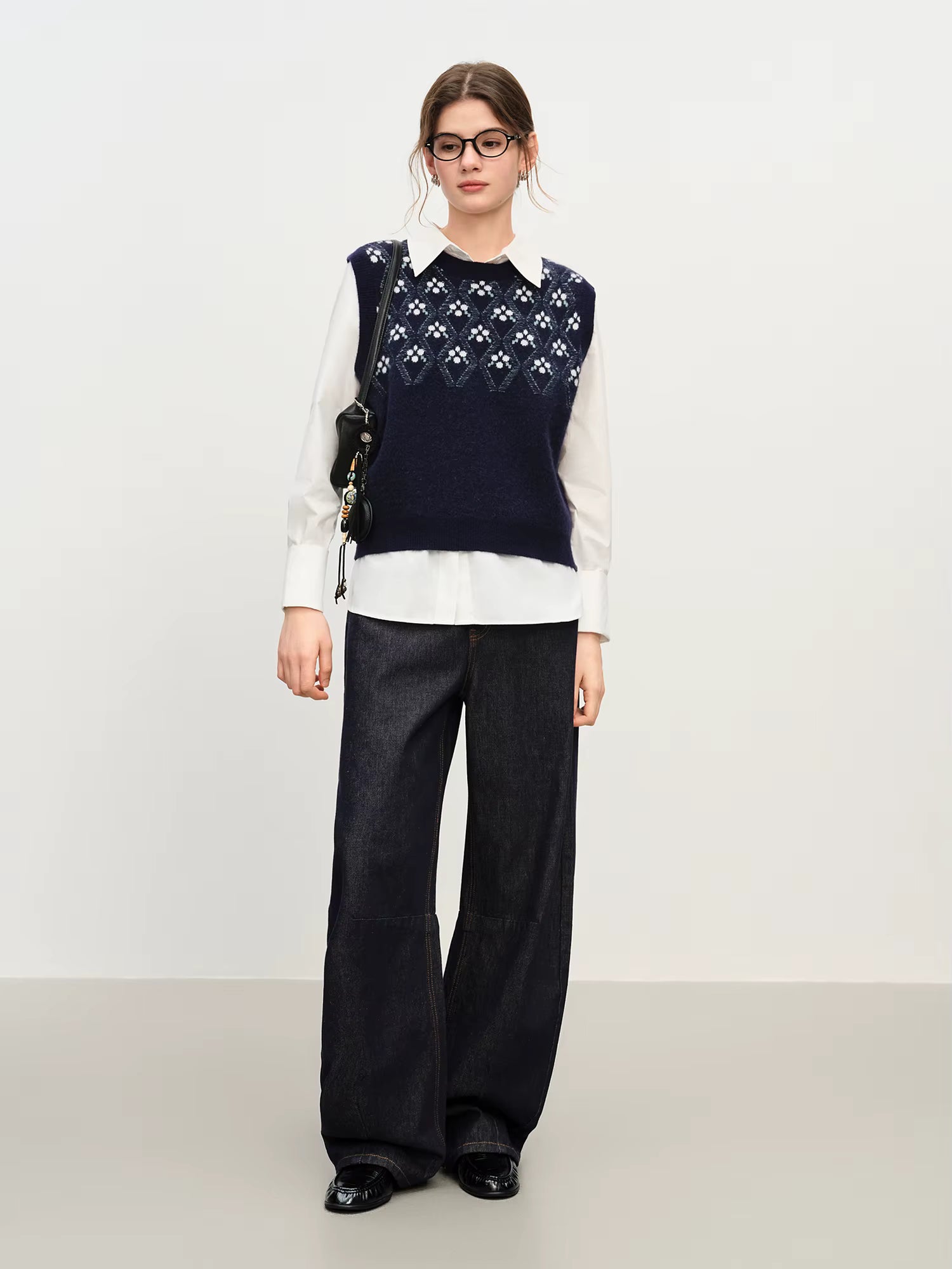 Navy Blue Round Neck Color Block Vest for Women Winter 2025 New Arrivals, Slimming Effect Commuting Wear Versatile
