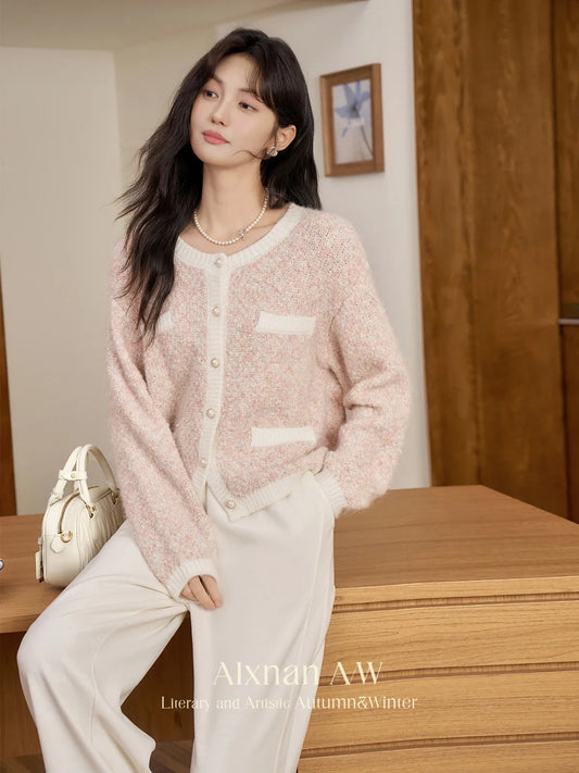 ALXNAN Women's Languid Knitted Cardigan 2024 Autumn Winter Light Pink O-neck Pearl Button Warm Soft Commuter Tops Female L50220