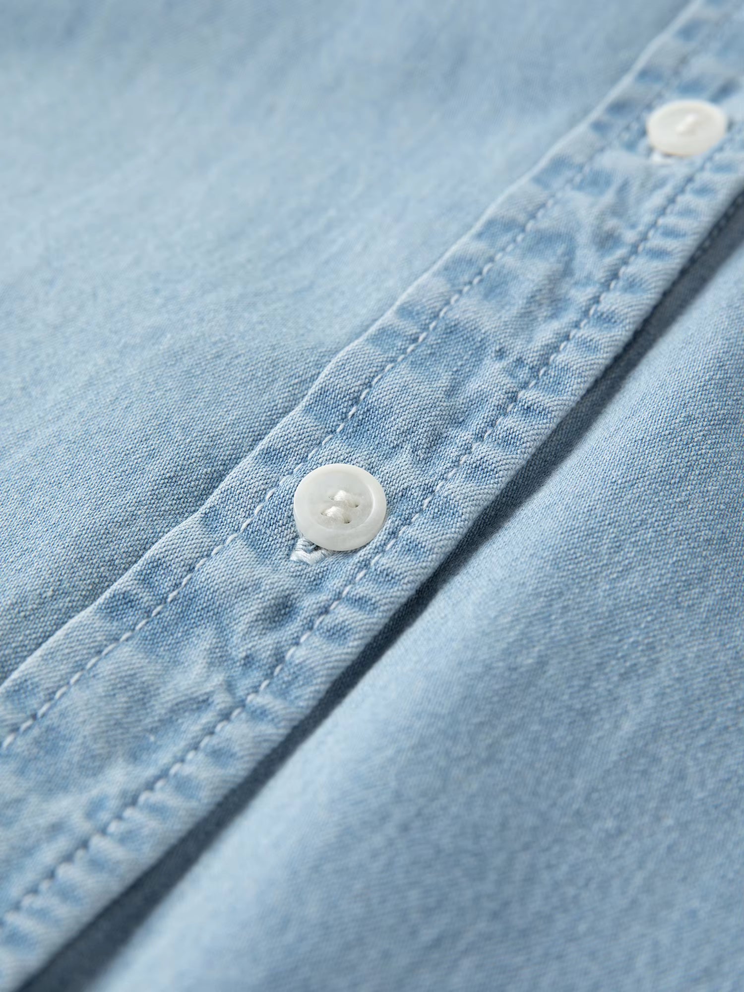 Plus Size Women's Denim Shirt with Bear Embroidery American Retro Style Autumn Winter 2025 Slimming Fit Casual Top Blouse