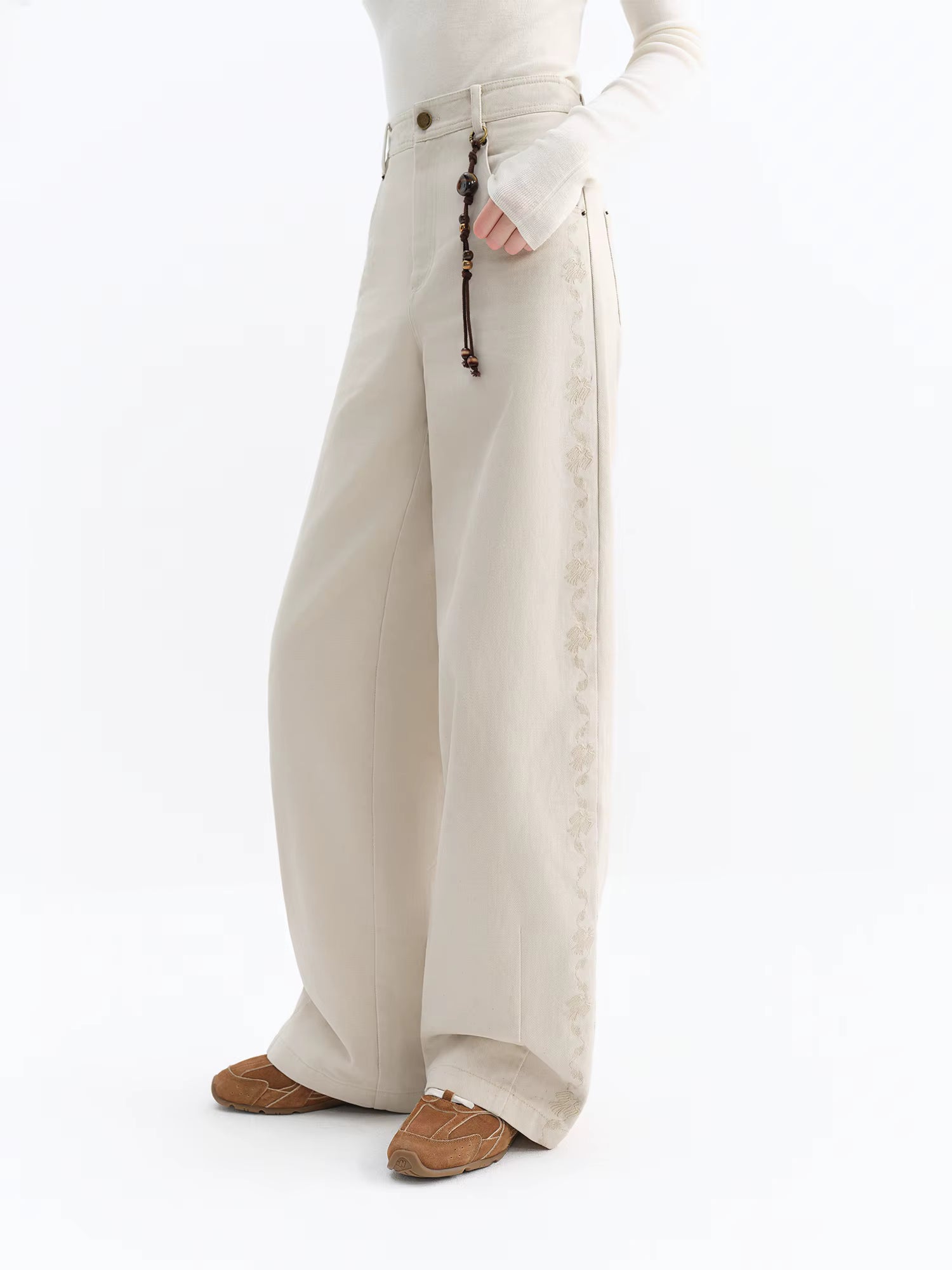 2025 Winter Women's Vintage Washed Embroidered Banana Jeans Curved High Waist Wide Leg Trousers Slim Fit Retro Pants