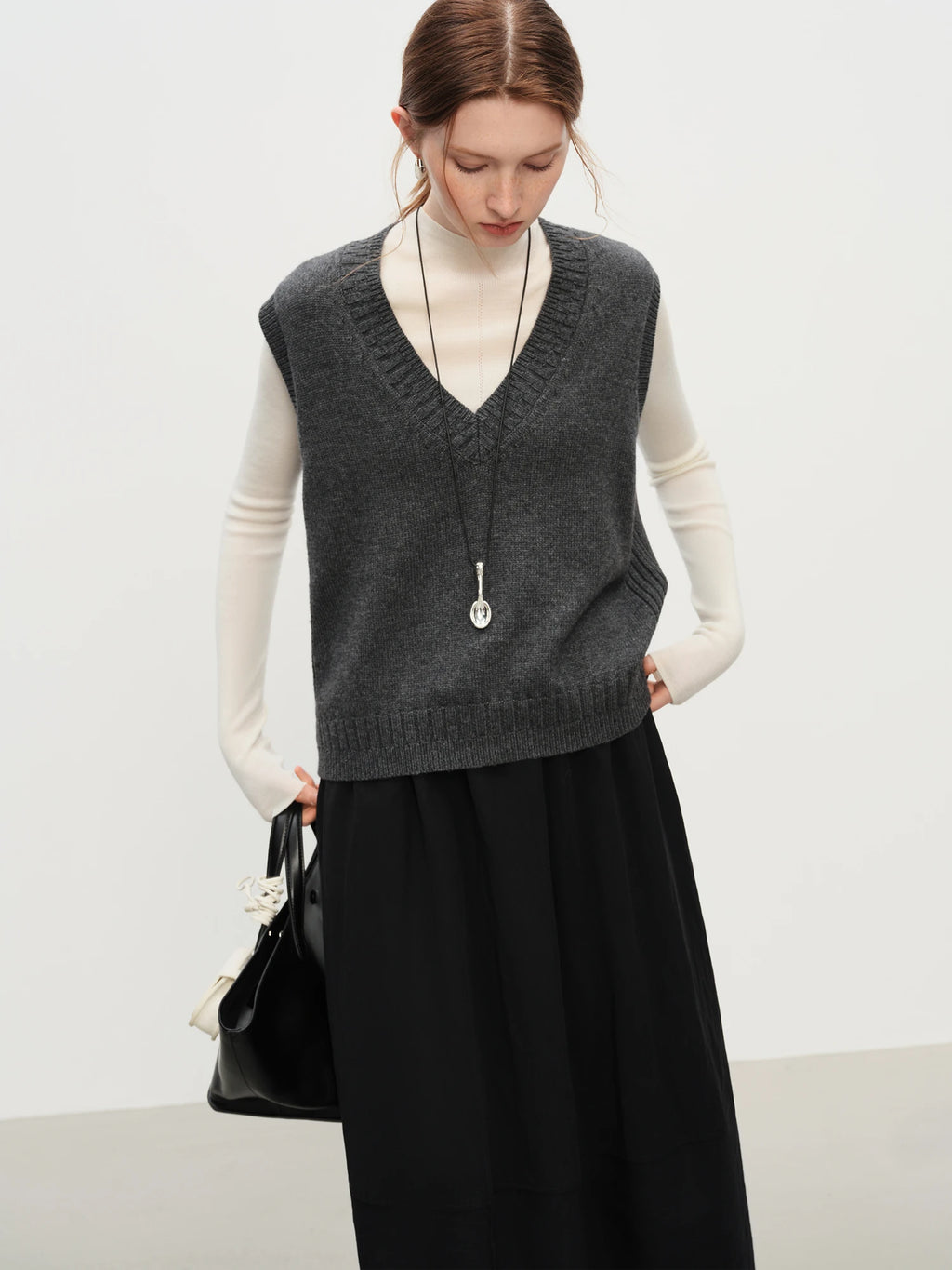 FSLE Women Autumn Winter 2025 New Arival Wool Knit V-neck Sleeveless Vest for Layering Outerwear Tops Tanks Design layered vest
