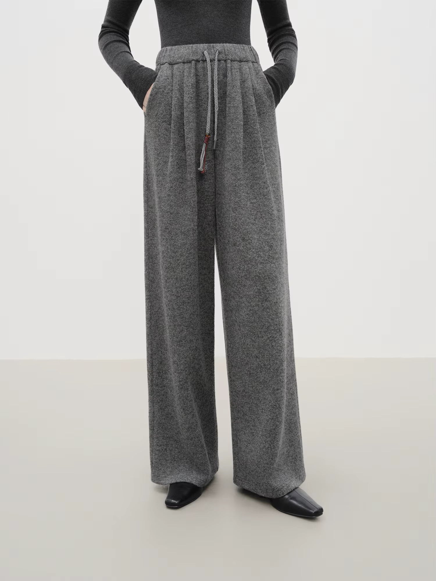 Elegant Wool Rice Dumpling Pants with Elastic Waist Drawstring Straight Cut Casual Winter Pants for Women 2025 New Arrival
