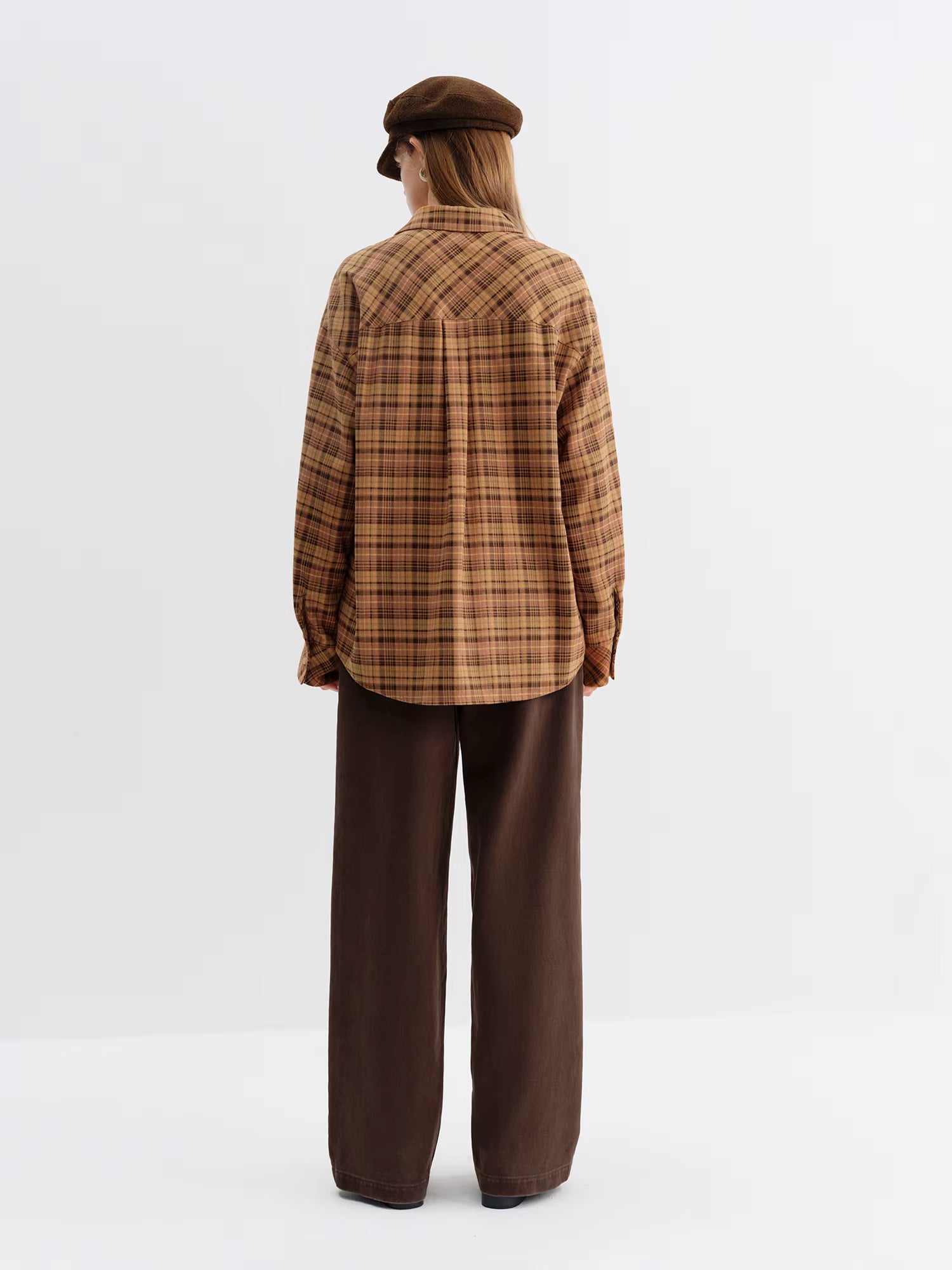 Brushed Plaid Shirt Women's Winter 2025 New Long Sleeve Plaid Retro Embroidery Shirt Classic Leisure Loose Tops