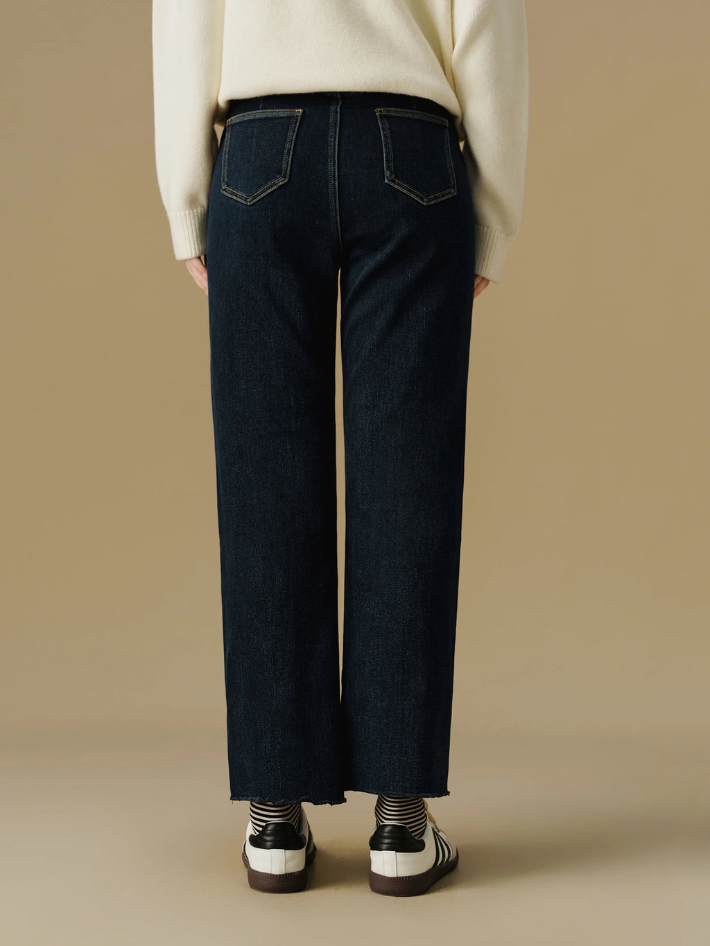 DUSHU Women Winter Lightfleece Jeans Thicken Cotton Elastic Tapered Jean Dark Denim Blue Female Casual Long Pants 24DS84215