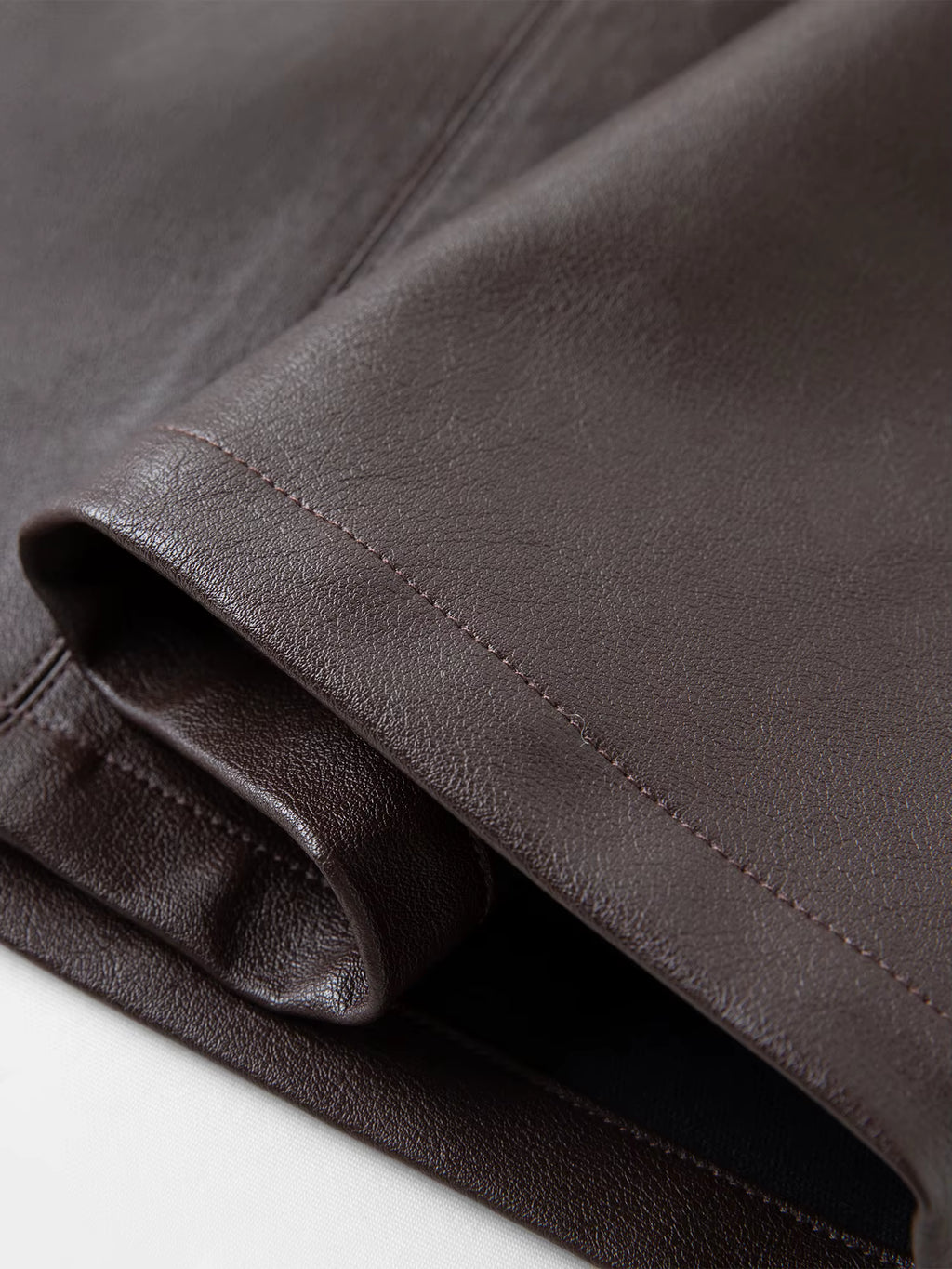 Plus-size Women High-waisted A-line Leather Skirt Winter 2025 New Arrival from the Bold Black Brown Collection Half Skirt