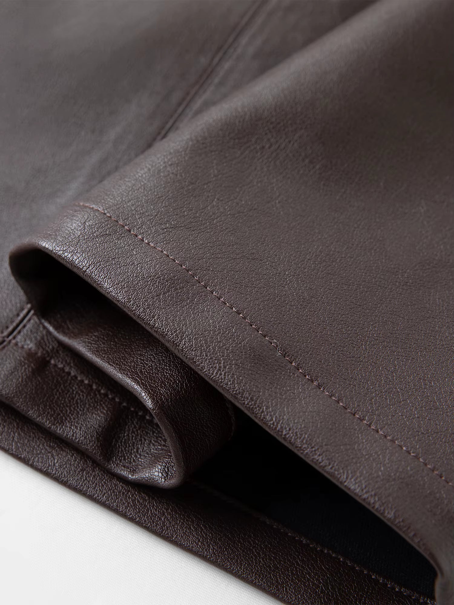 Plus-size Women High-waisted A-line Leather Skirt Winter 2025 New Arrival from the Bold Black Brown Collection Half Skirt