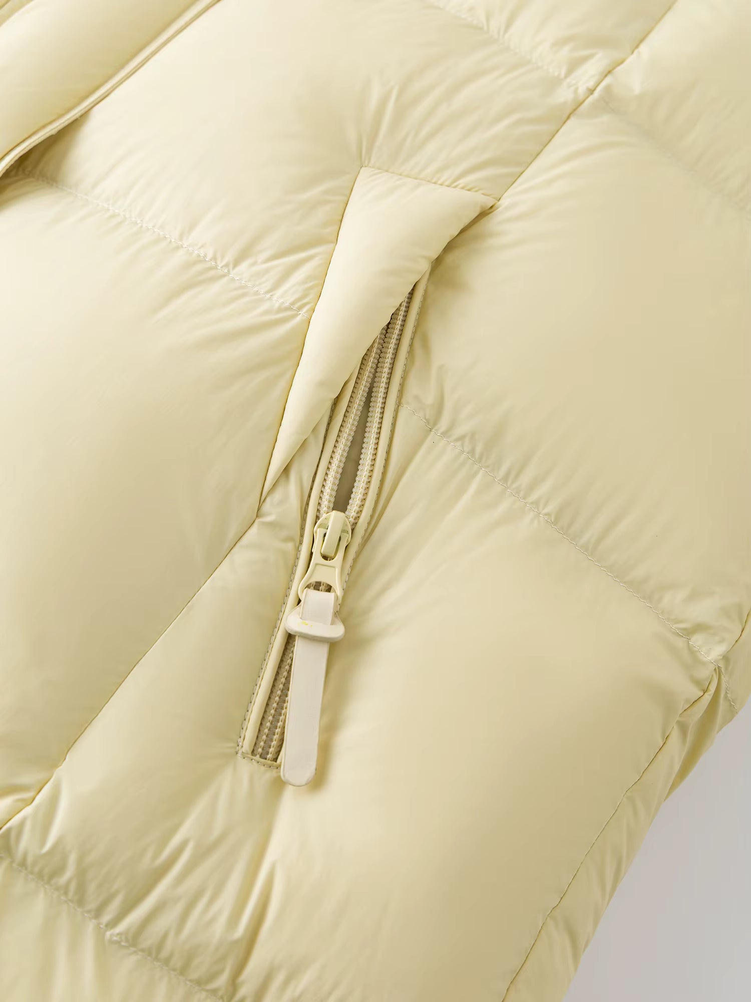 Winter 2025 Women's Oversized Puffer Jacket - Short Hooded Down Coat 90% White Duck Down Fill for Casual Comfort and Warmth
