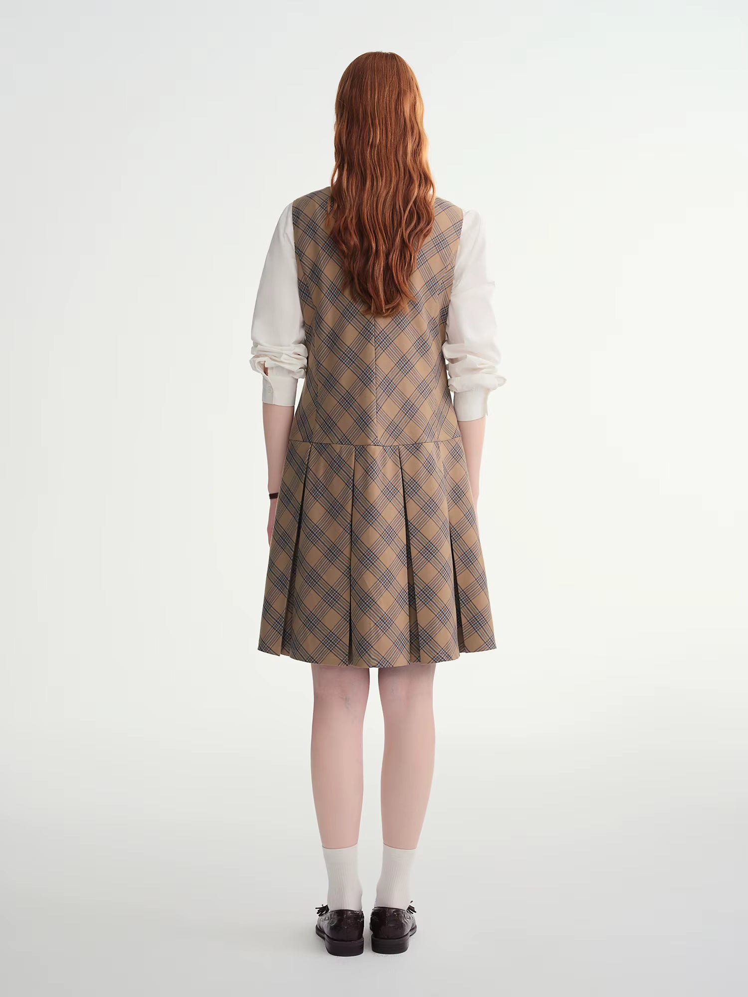 Winter 2025 Women's Tartan A-Line Jumper Dress - Retro Plaid Pattern Sleeveless Swing Skirt for Layering