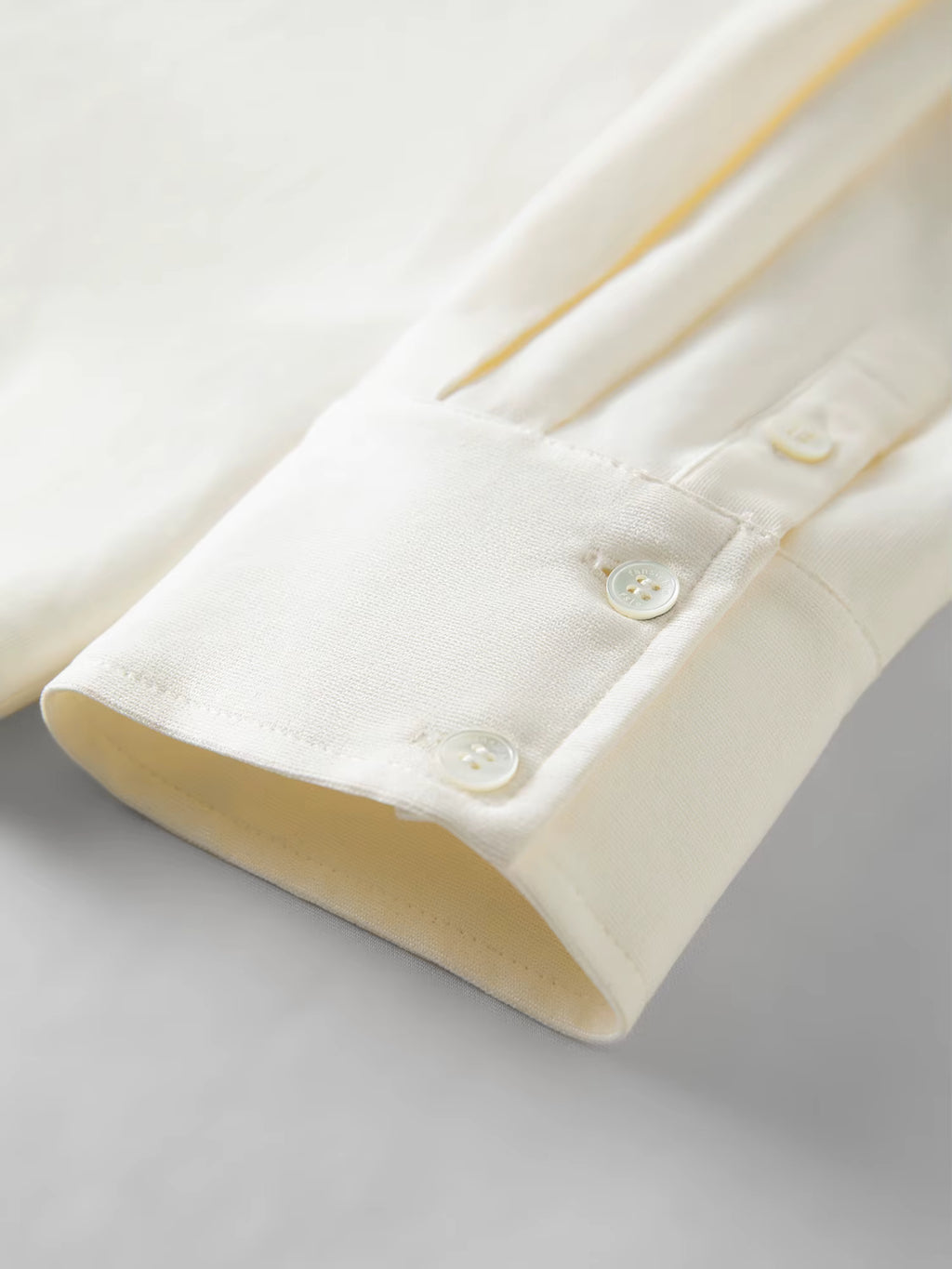 【Premium Series】Women's 2025 Autumn and Winter New Style Pullover Shirt with Ribbon Top Beige Hollow Out Irregular Design