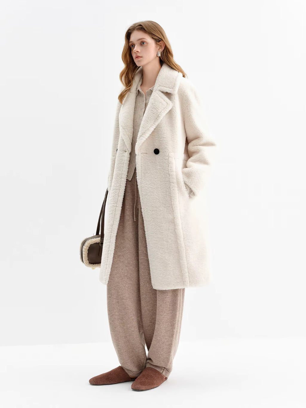 Women's Suede Faux Fur Lamb Wool Coat Turn Down Collar 2025 Winter New Style Coat Furry Coat Simple Solid Commuting