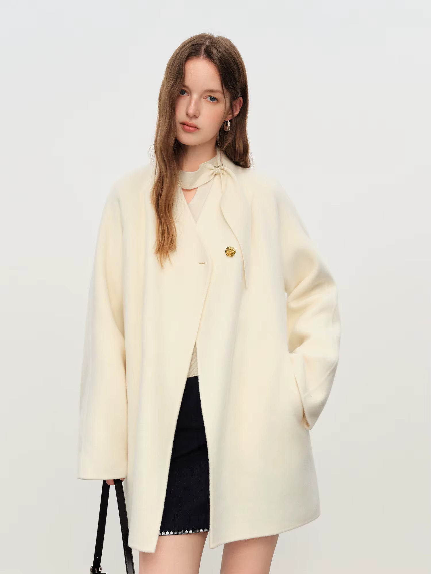 【Premium Series】 Exquisite Tweed Wool Coat Petite Women Stylish Collarless Winter Outerwear Youthful Design 2025 Winter