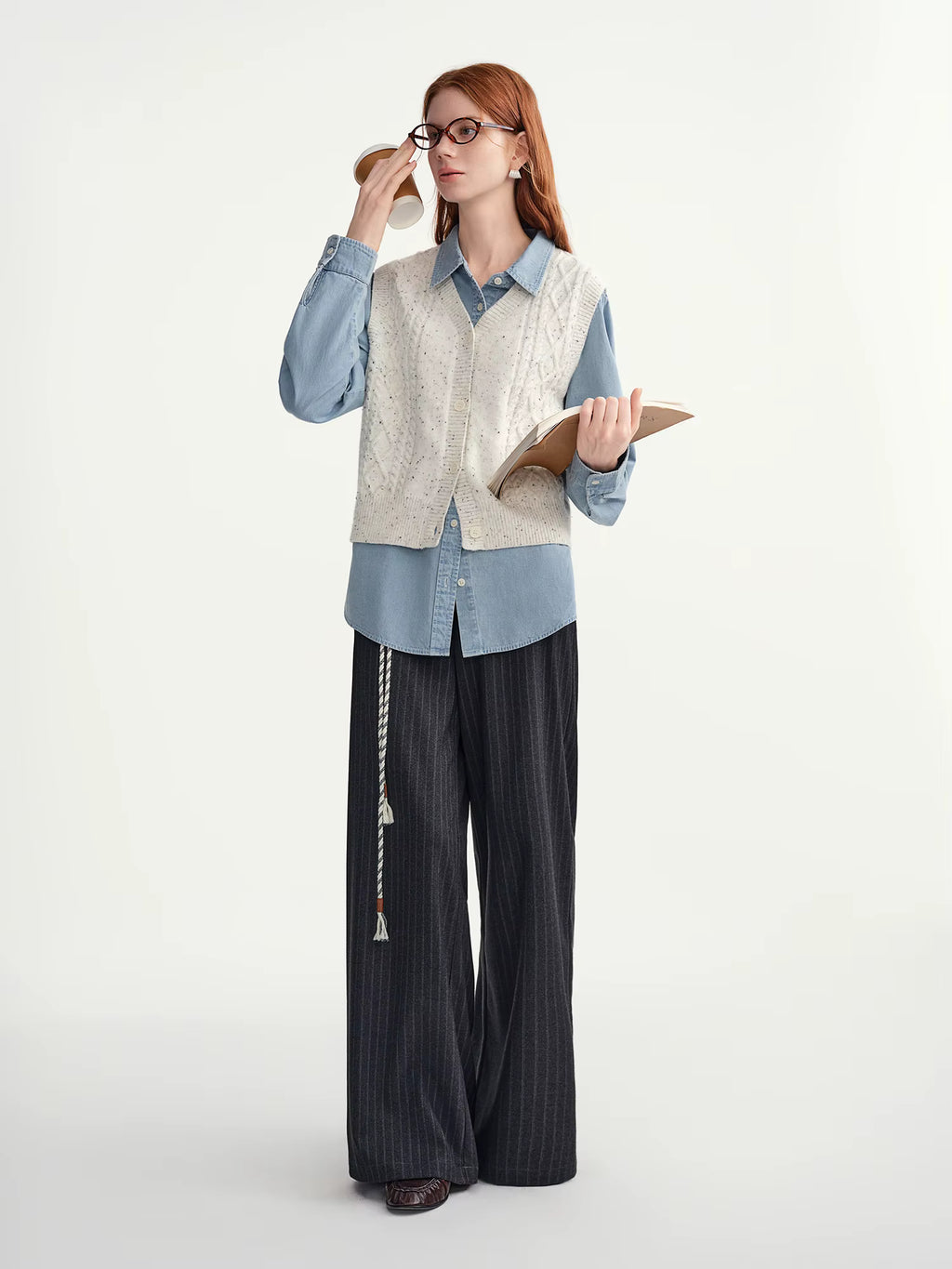 Plus-Size Women's Colorful Dot V-Neck Knit Sweater Vest Versatile Slimming Winter Layering Top 2025 New Arrival Vests