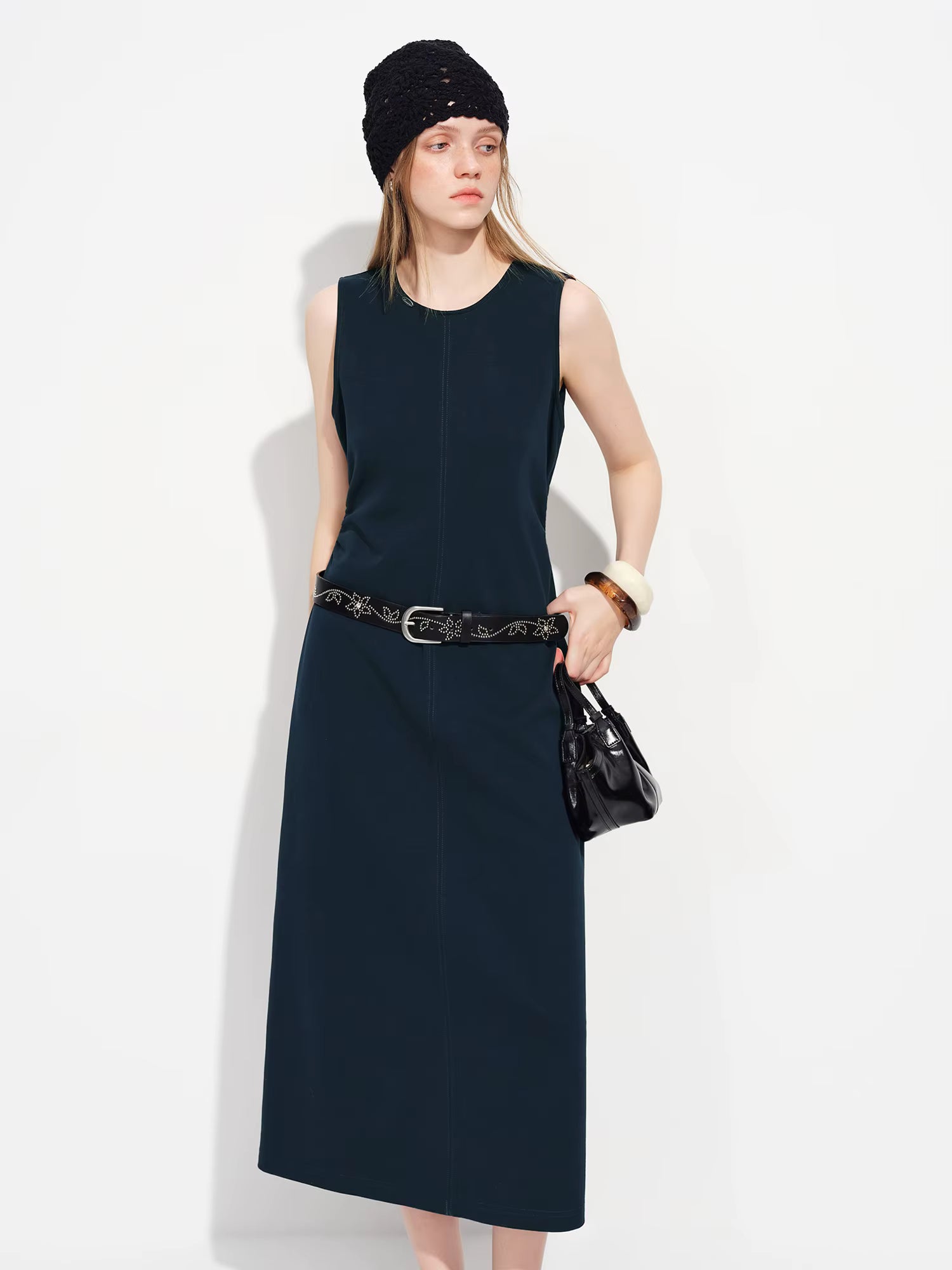 Sleeveless Elegant Waist-cinching Dress Women's Spring 2026 New Style Slim Fit Inner Vest Dress Official Commuting