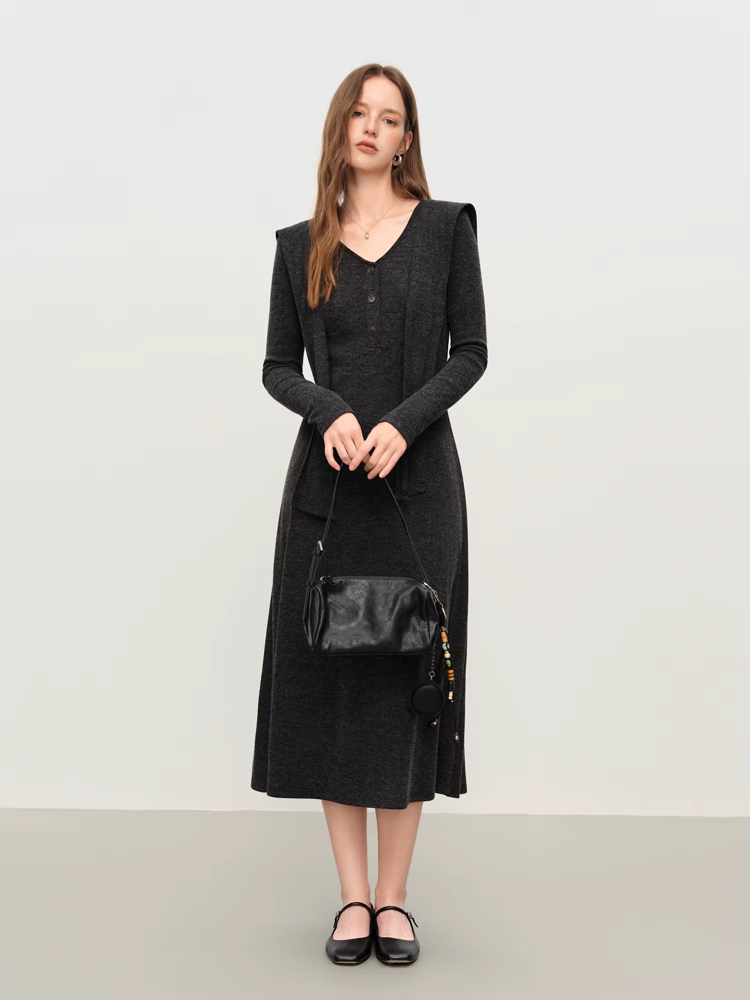 French Style Design Shawl V-neck Dress 2025 Autumn and Winter Slimming A-line Knitted Clothing Female Elegant Leisure
