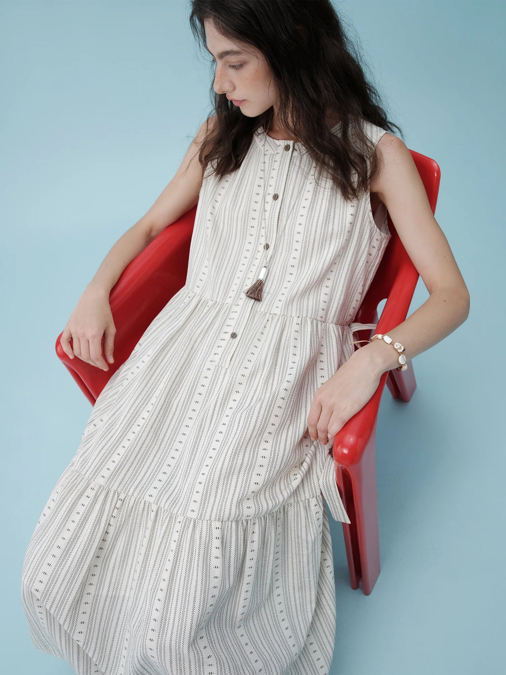 ZIQIAO Petite Boho Style Resort Sleeveless Dress - Women 2025 Summer New Arrival O Neck Slimming Waist-cinching A-line